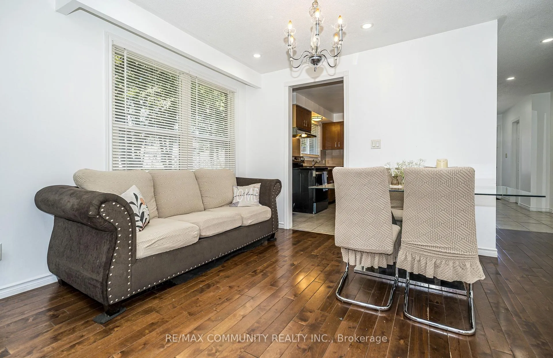 Photo 11 of 109 Adelaide Avenue E, Oshawa, O'Neill — HOMEH