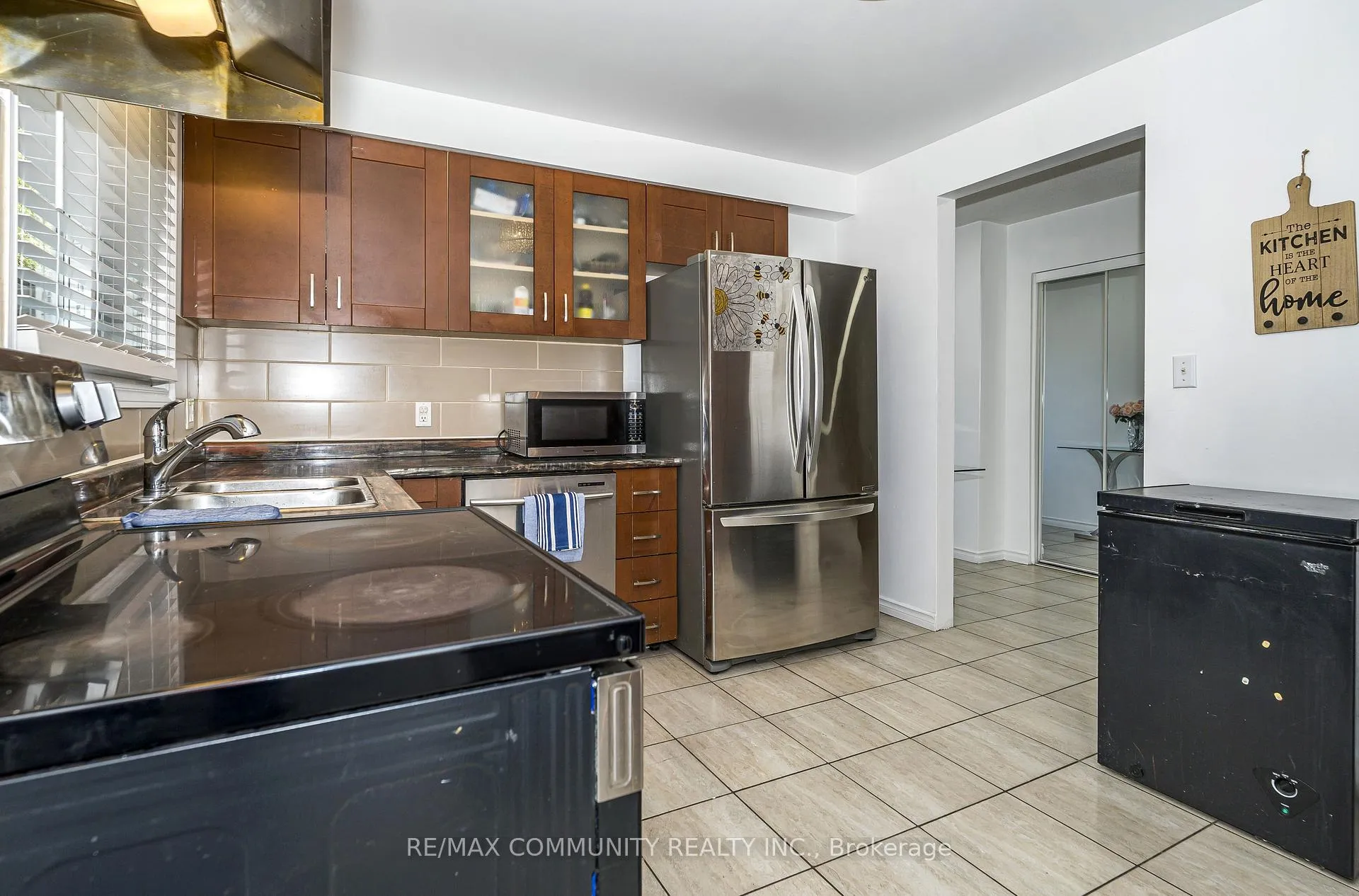 Photo 13 of 109 Adelaide Avenue E, Oshawa, O'Neill — HOMEH
