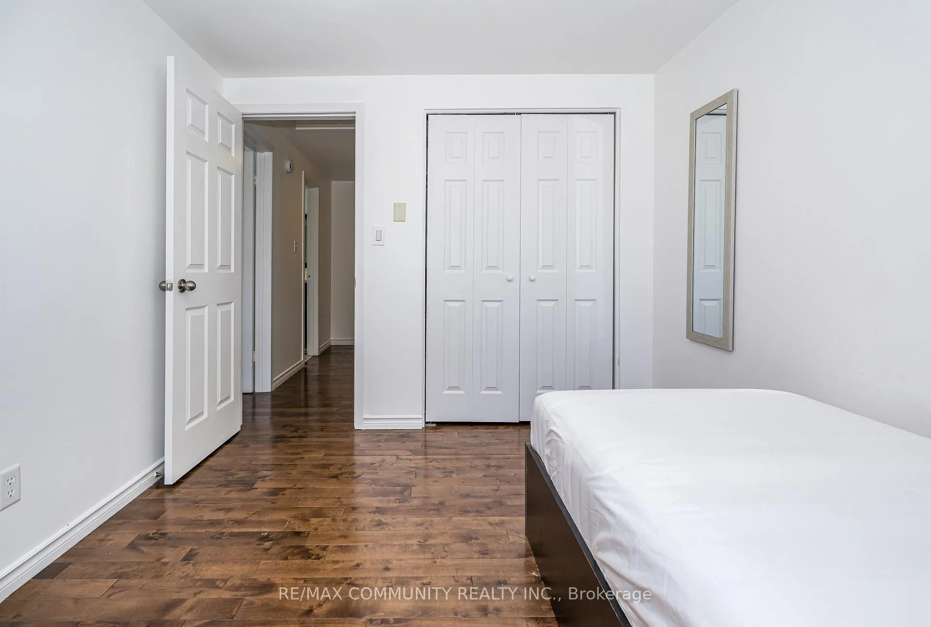 Photo 26 of 109 Adelaide Avenue E, Oshawa, O'Neill — HOMEH