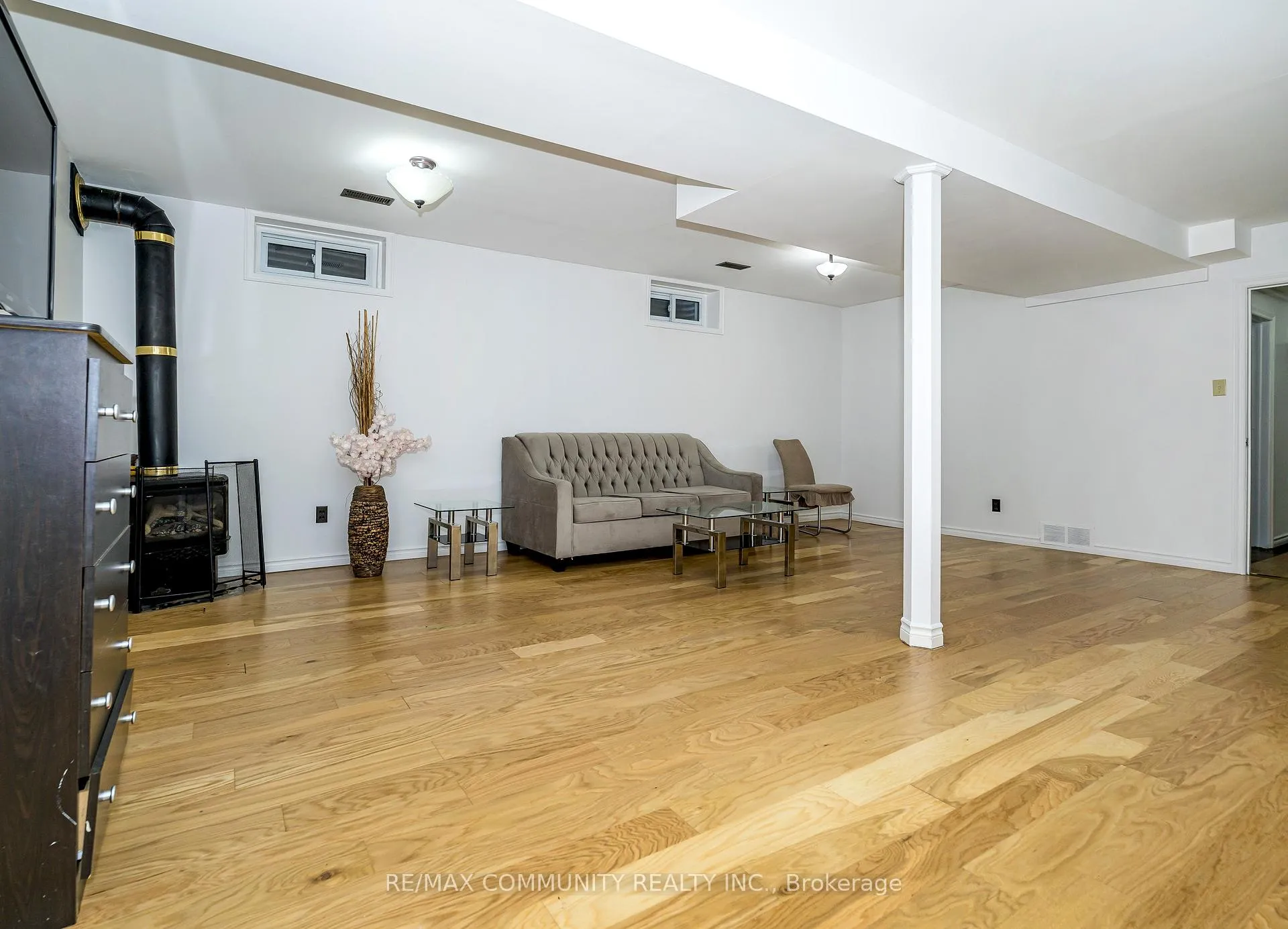 Photo 28 of 109 Adelaide Avenue E, Oshawa, O'Neill — HOMEH