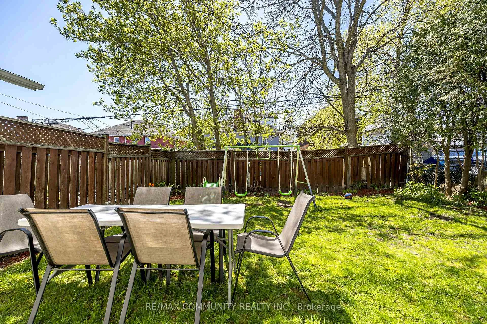Photo 31 of 109 Adelaide Avenue E, Oshawa, O'Neill — HOMEH