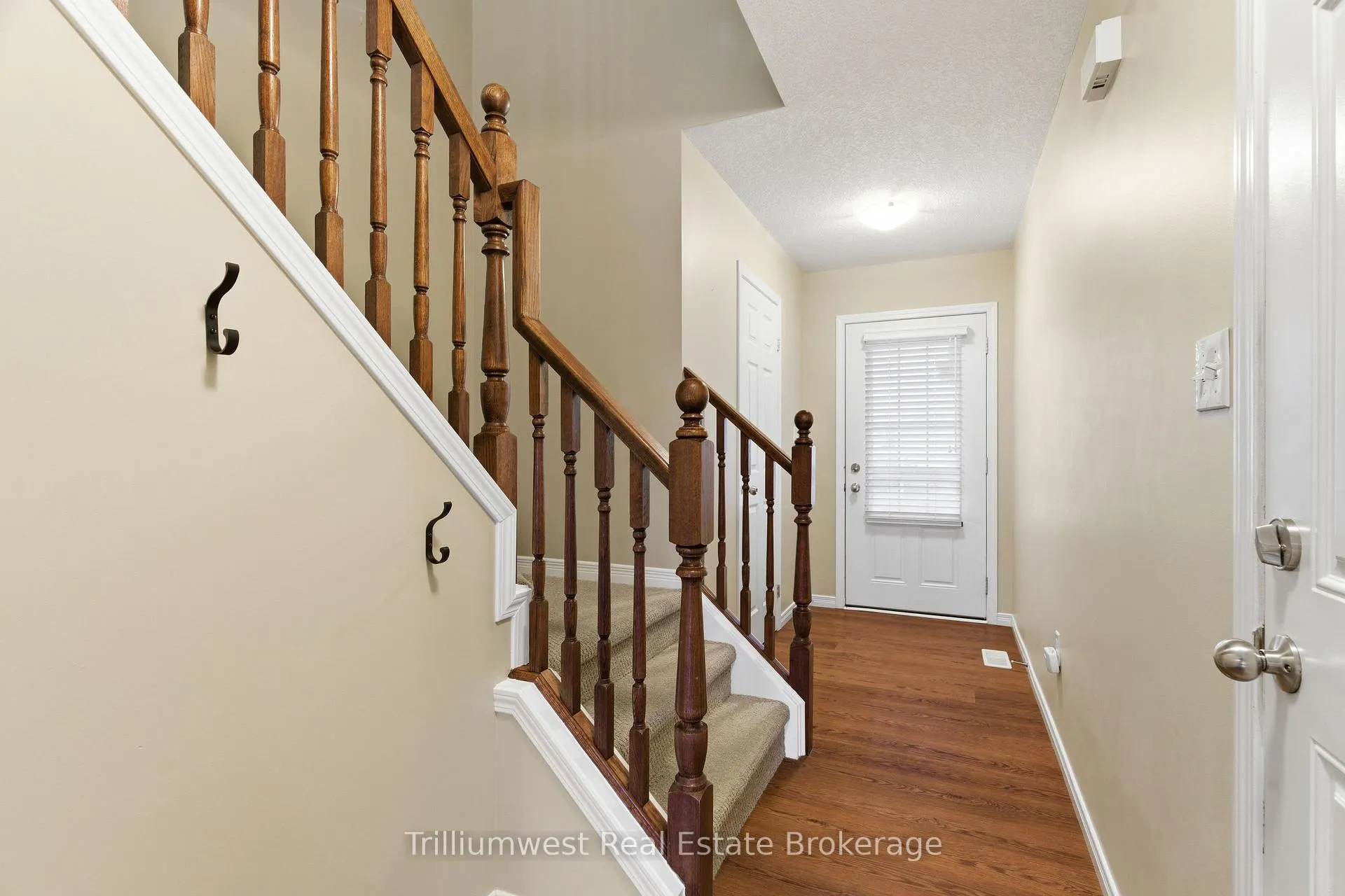 Photo 4 of Unit L42, 7 Upper Mercer Street, Kitchener — HOMEH