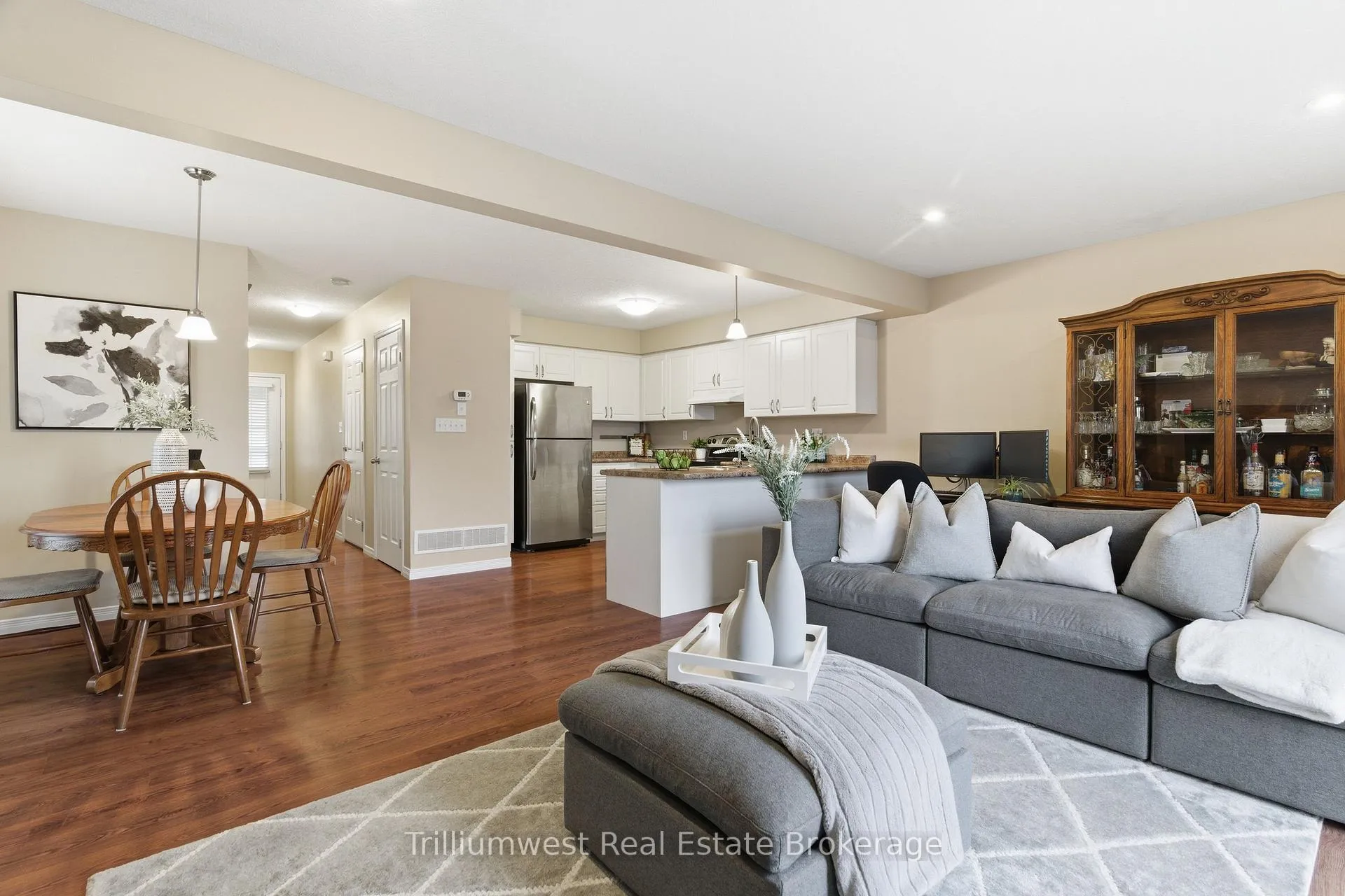 Photo 12 of Unit L42, 7 Upper Mercer Street, Kitchener — HOMEH