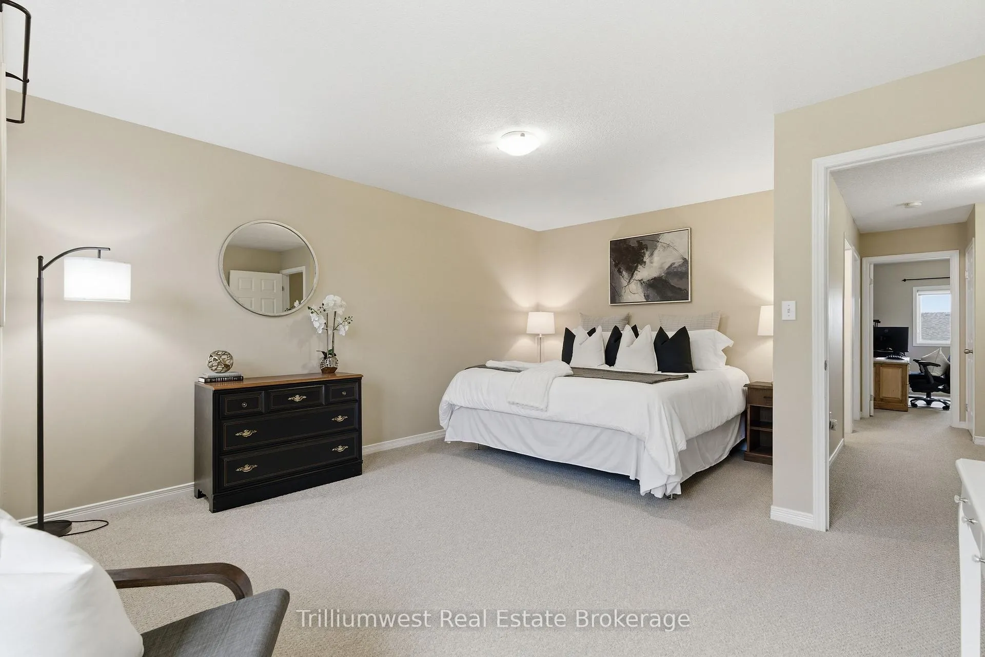 Photo 22 of Unit L42, 7 Upper Mercer Street, Kitchener — HOMEH