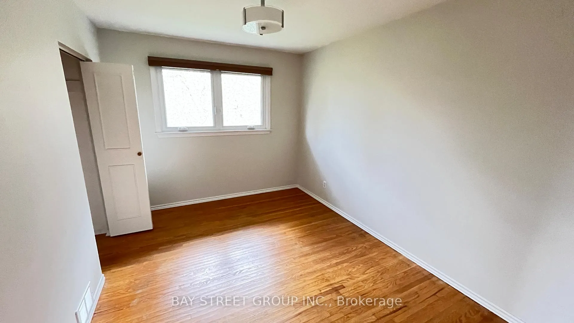 Photo 12 of 153 Simpson Road, Ajax, South East — HOMEH