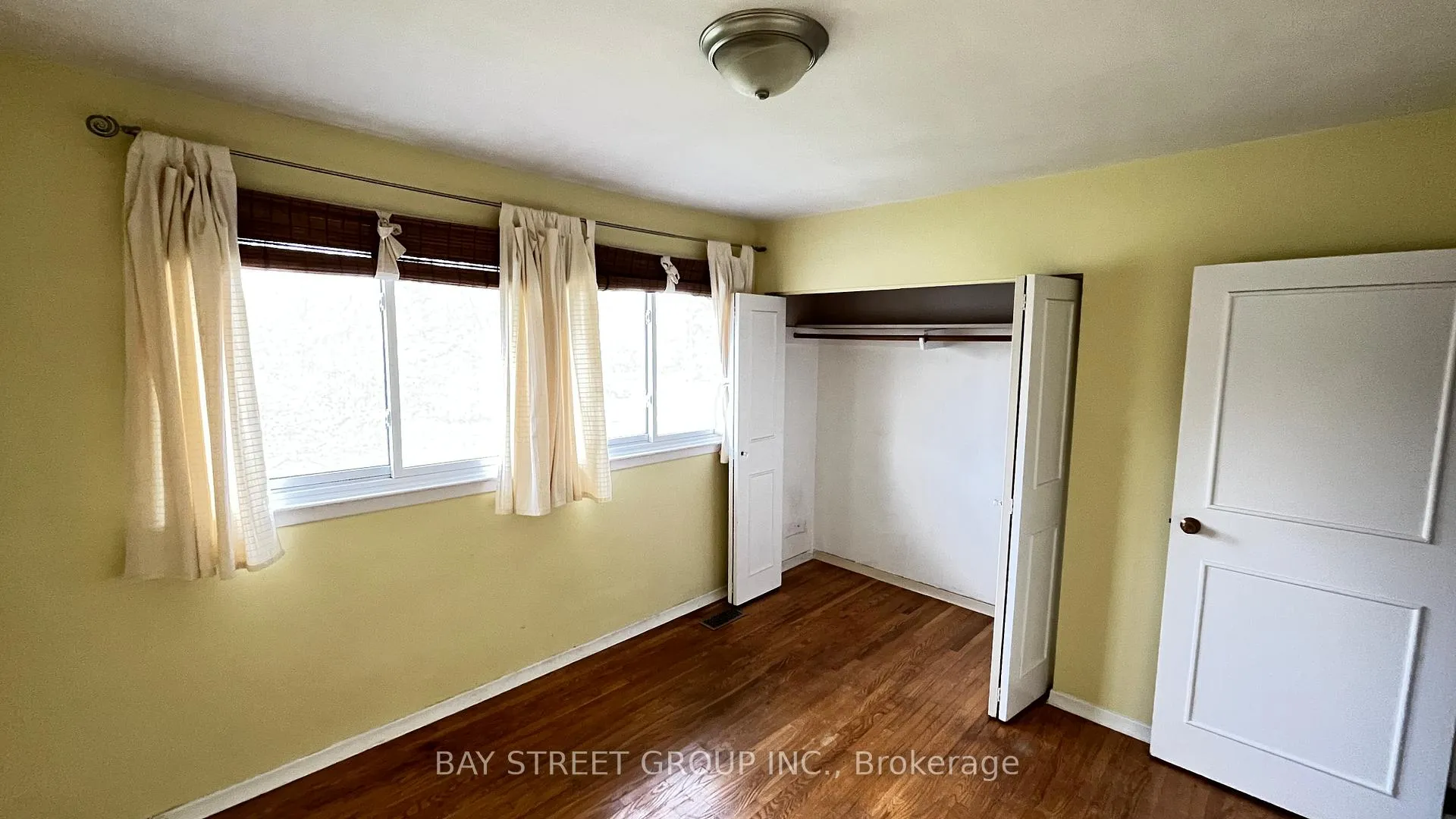 Photo 13 of 153 Simpson Road, Ajax, South East — HOMEH