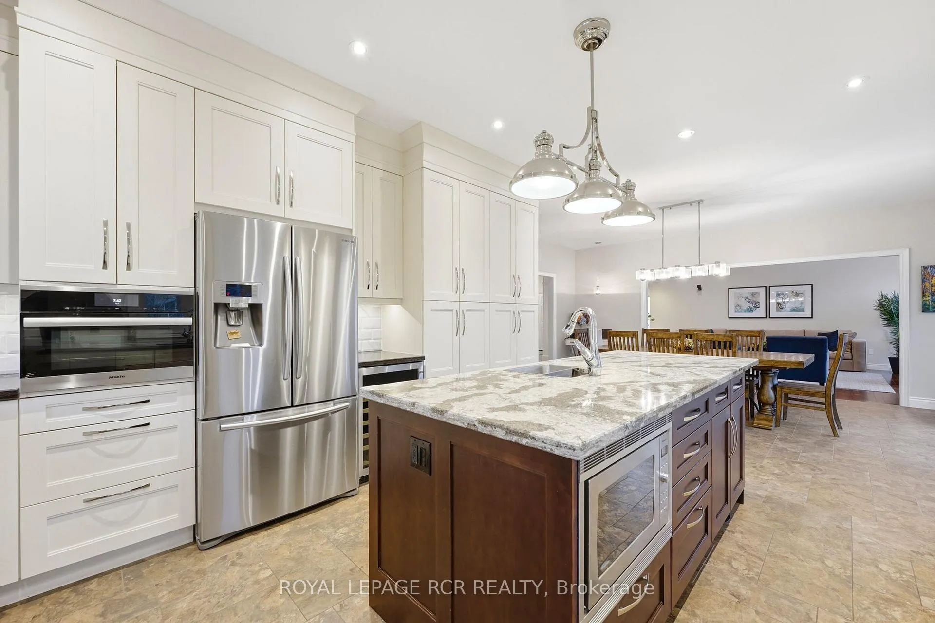 Photo 15 of 22 Bishop Court, Halton Hills, Glen Williams — HOMEH