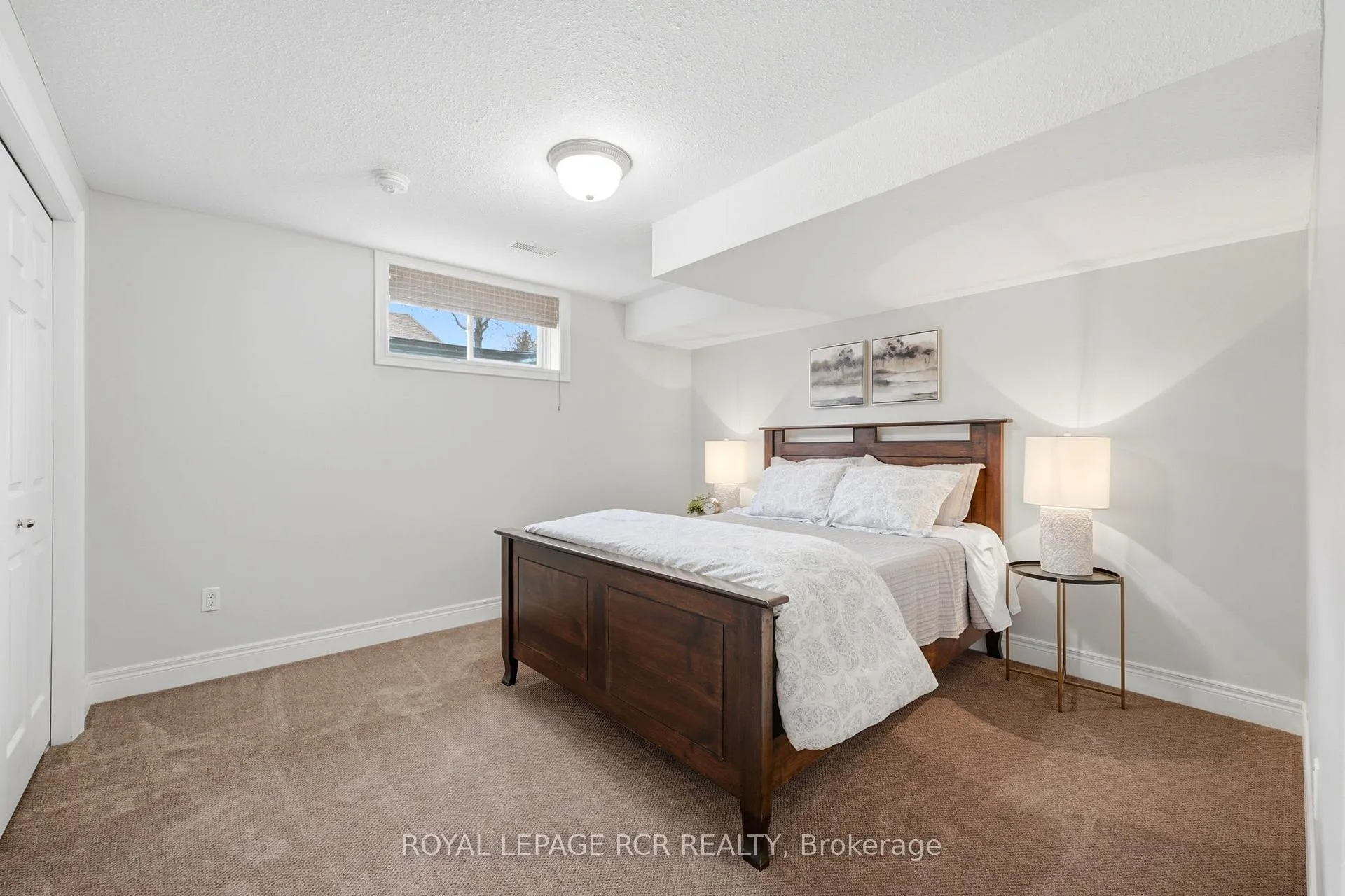 Photo 23 of 22 Bishop Court, Halton Hills, Glen Williams — HOMEH