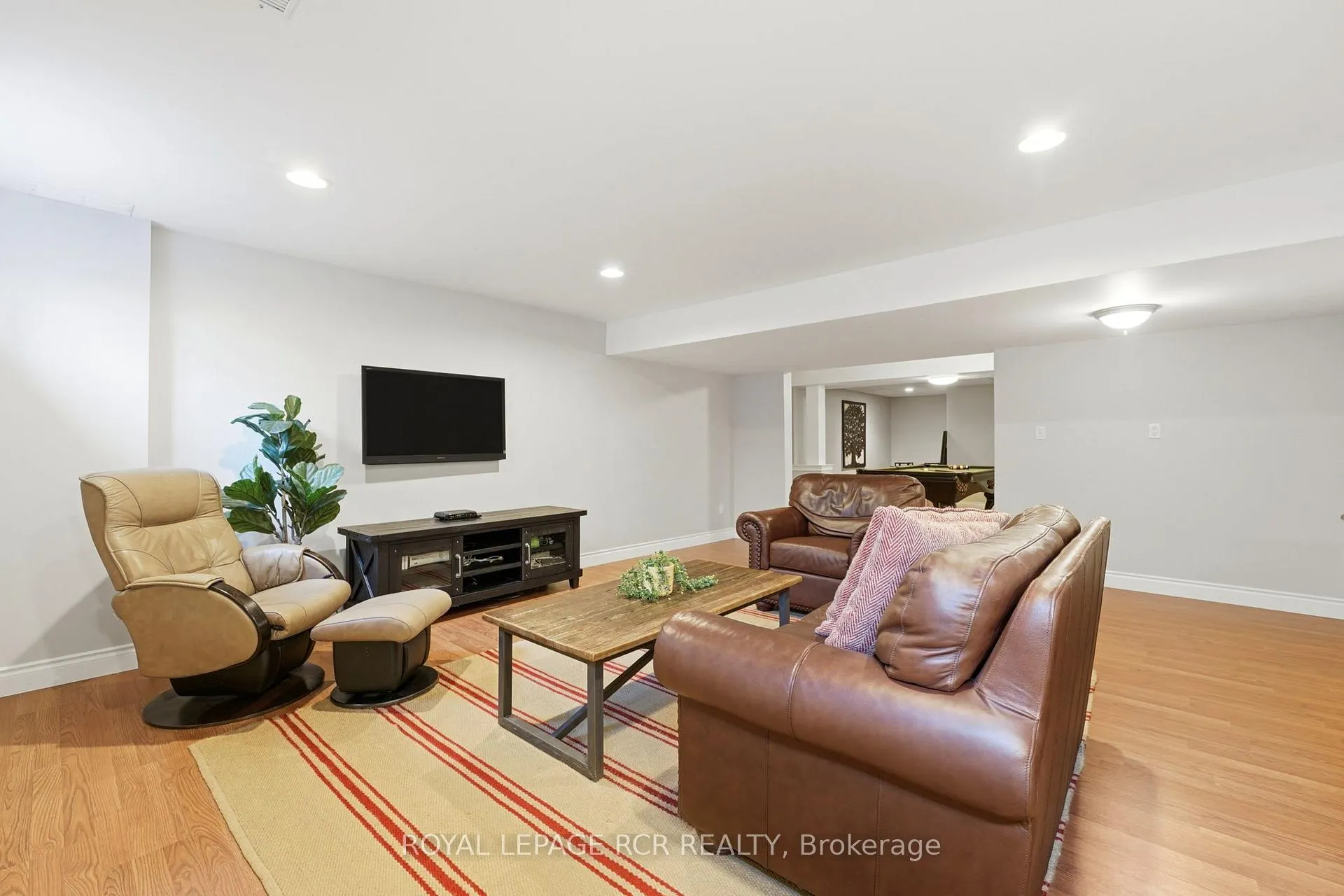 Photo 24 of 22 Bishop Court, Halton Hills, Glen Williams — HOMEH