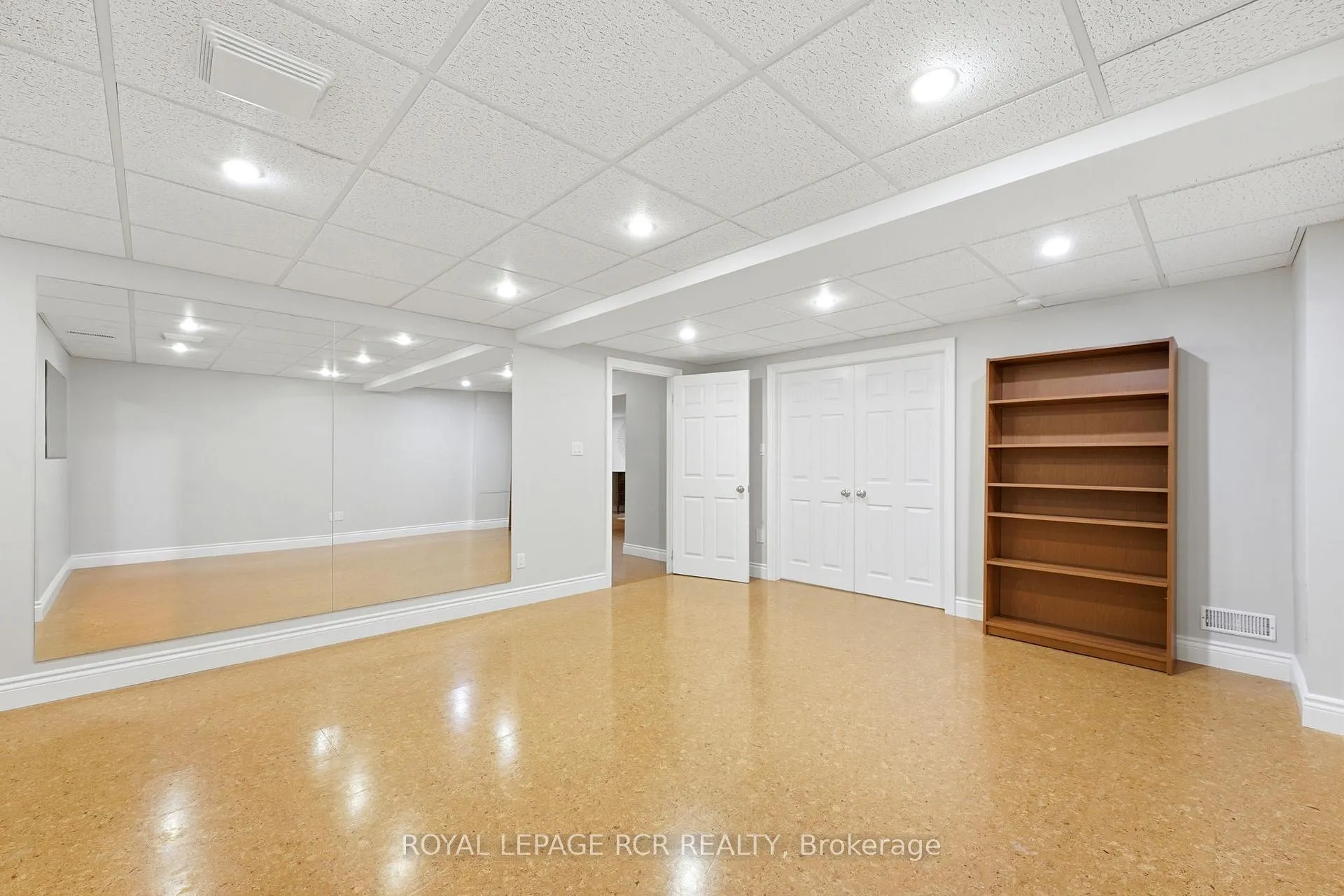 Photo 27 of 22 Bishop Court, Halton Hills, Glen Williams — HOMEH