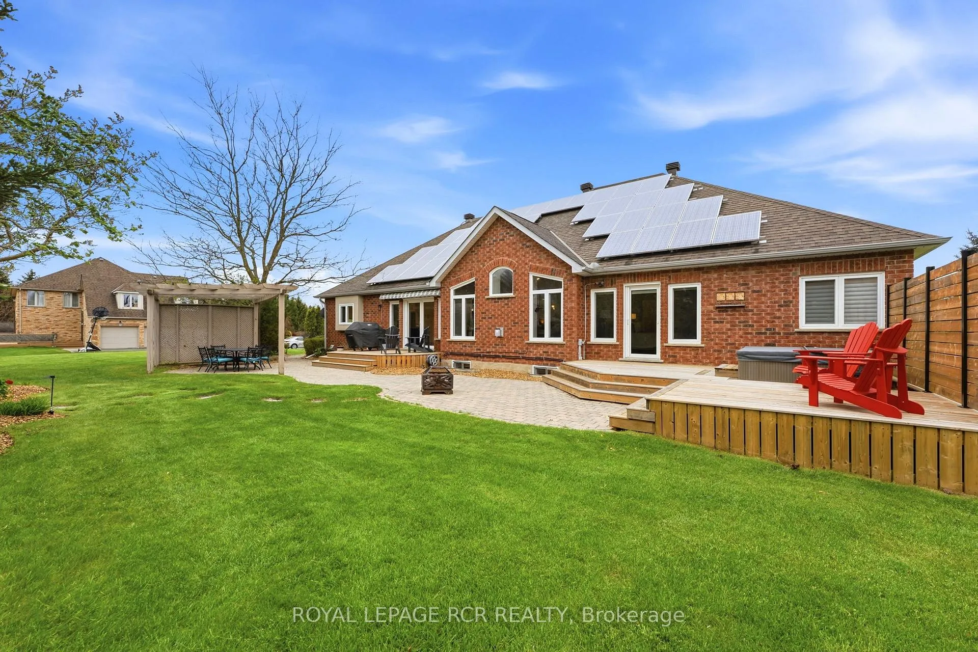 Photo 29 of 22 Bishop Court, Halton Hills, Glen Williams — HOMEH