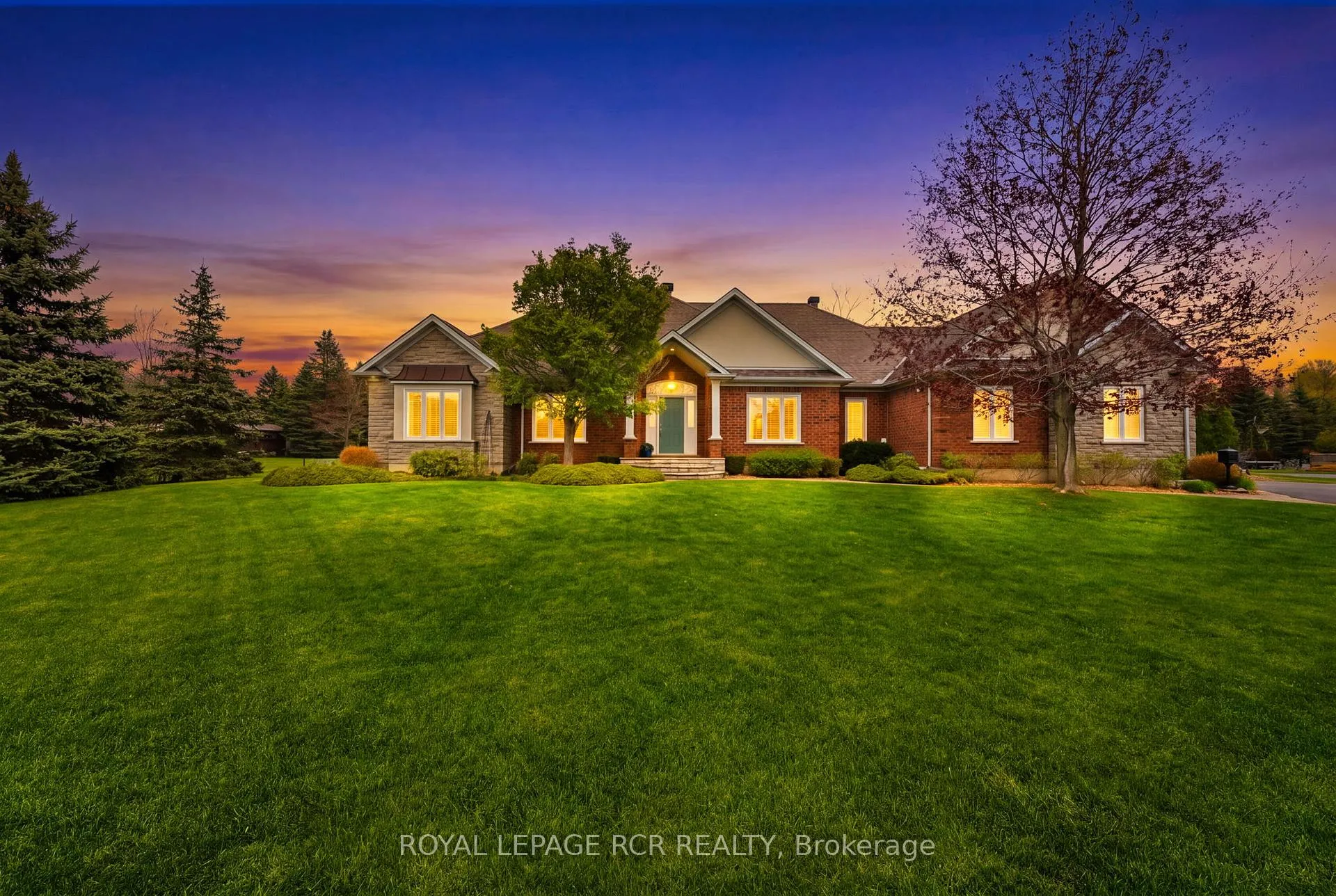 Photo 44 of 22 Bishop Court, Halton Hills, Glen Williams — HOMEH