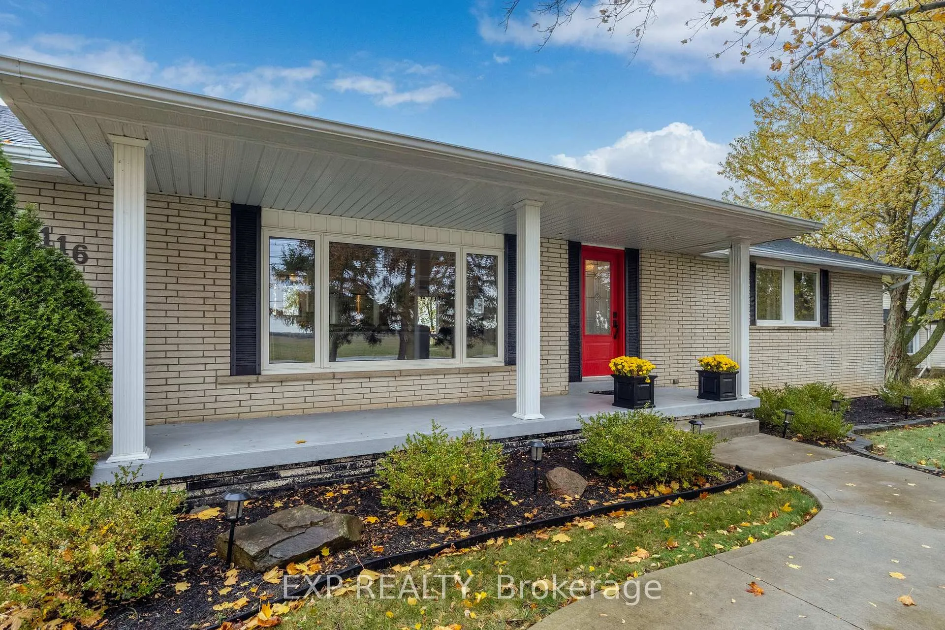 Photo 5 of 2116 Binbrook Road E, Hamilton, Rural Glanbrook — HOMEH