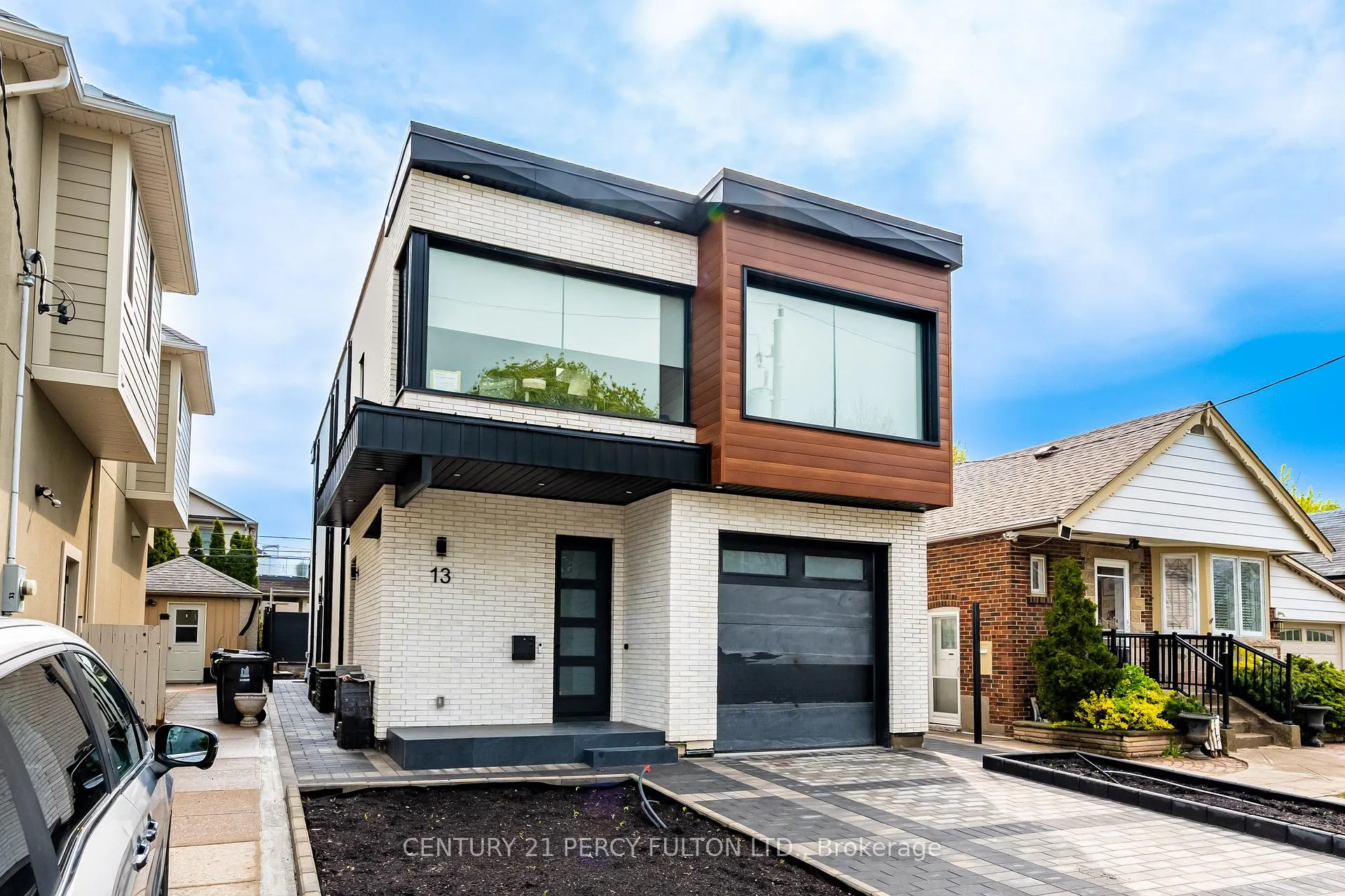 Front of Unit 2, 13 McKayfield Road
