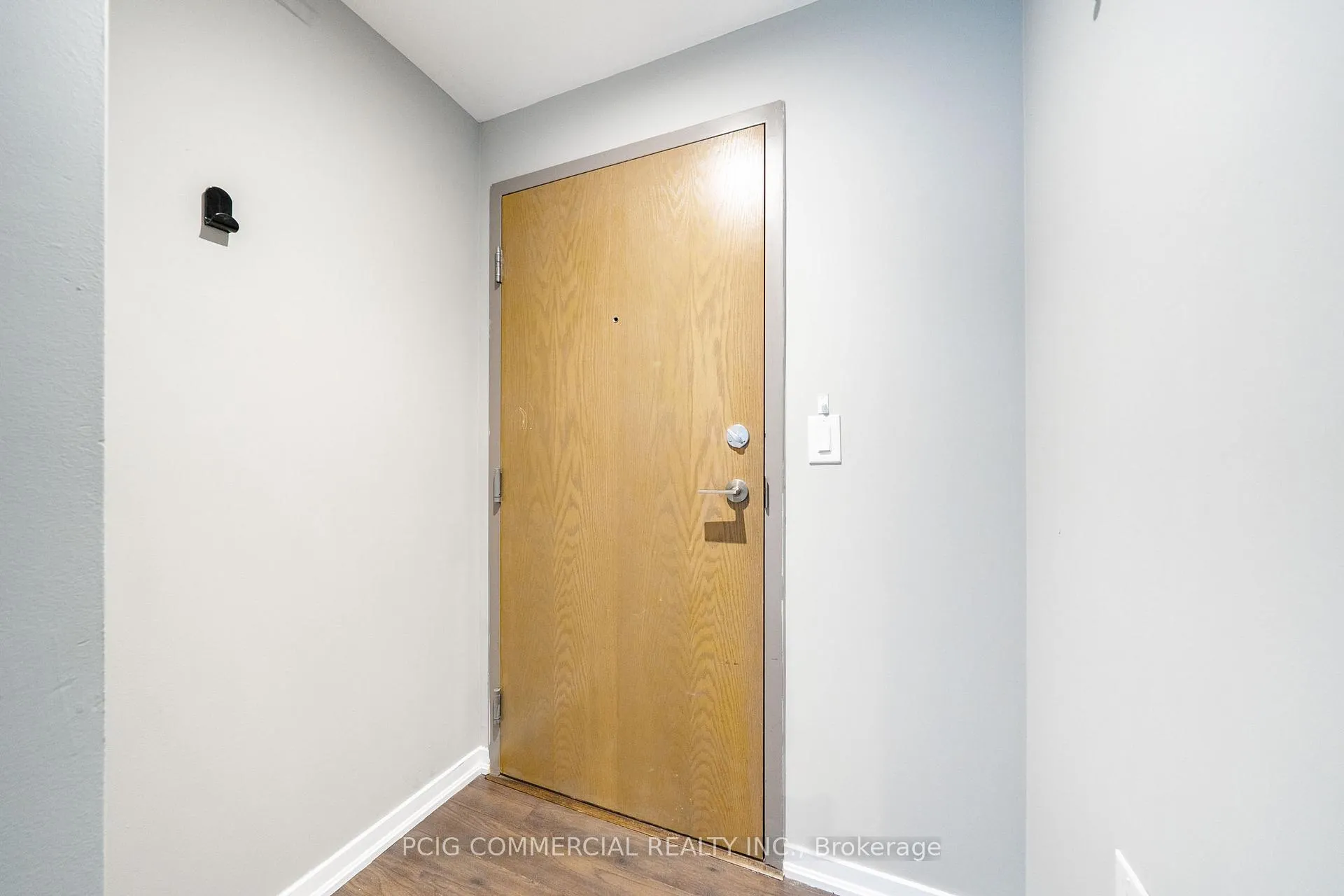 Photo 6 of Unit 803W, 36 Lisgar Street, Toronto, Little Portugal — HOMEH