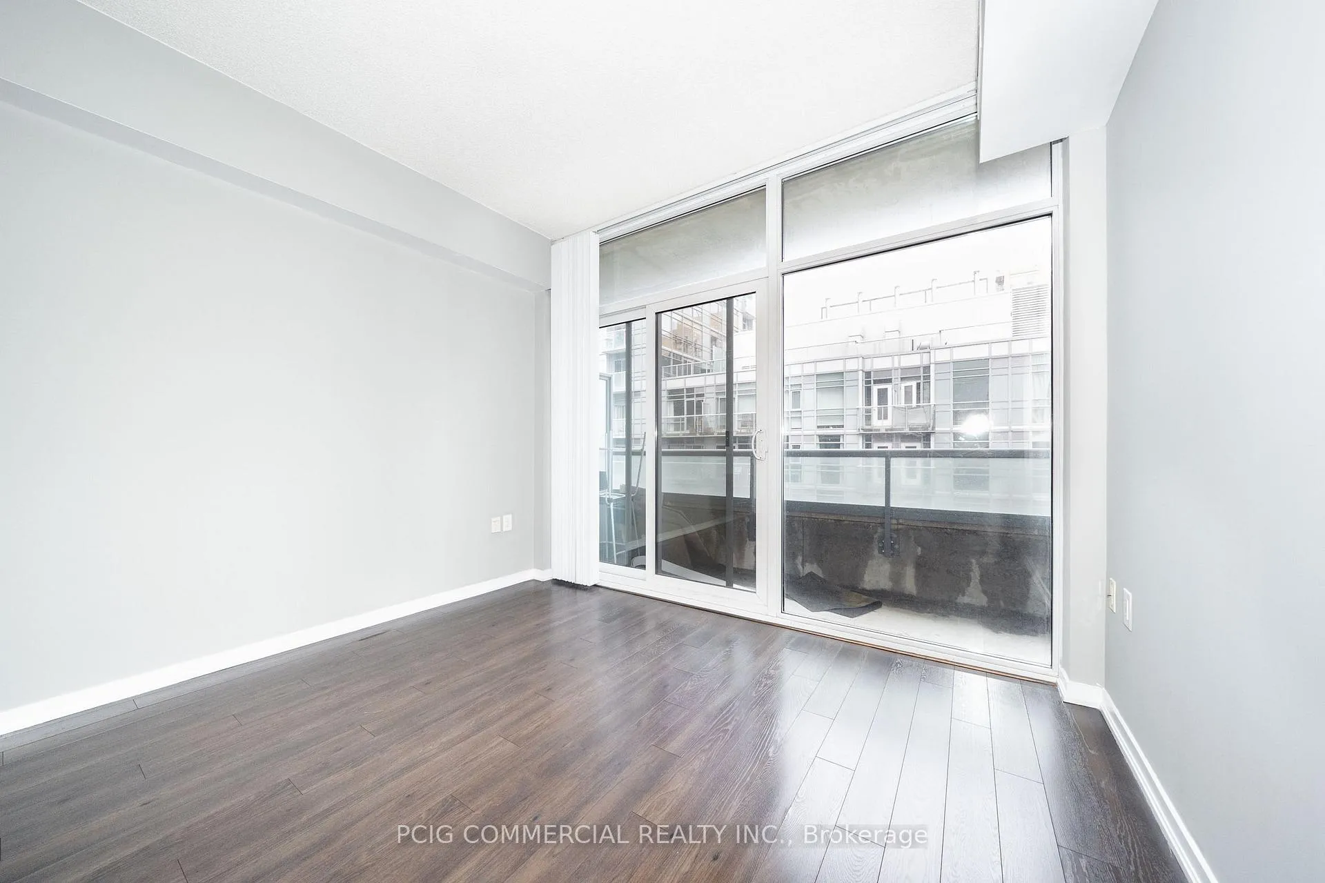 Photo 15 of Unit 803W, 36 Lisgar Street, Toronto, Little Portugal — HOMEH
