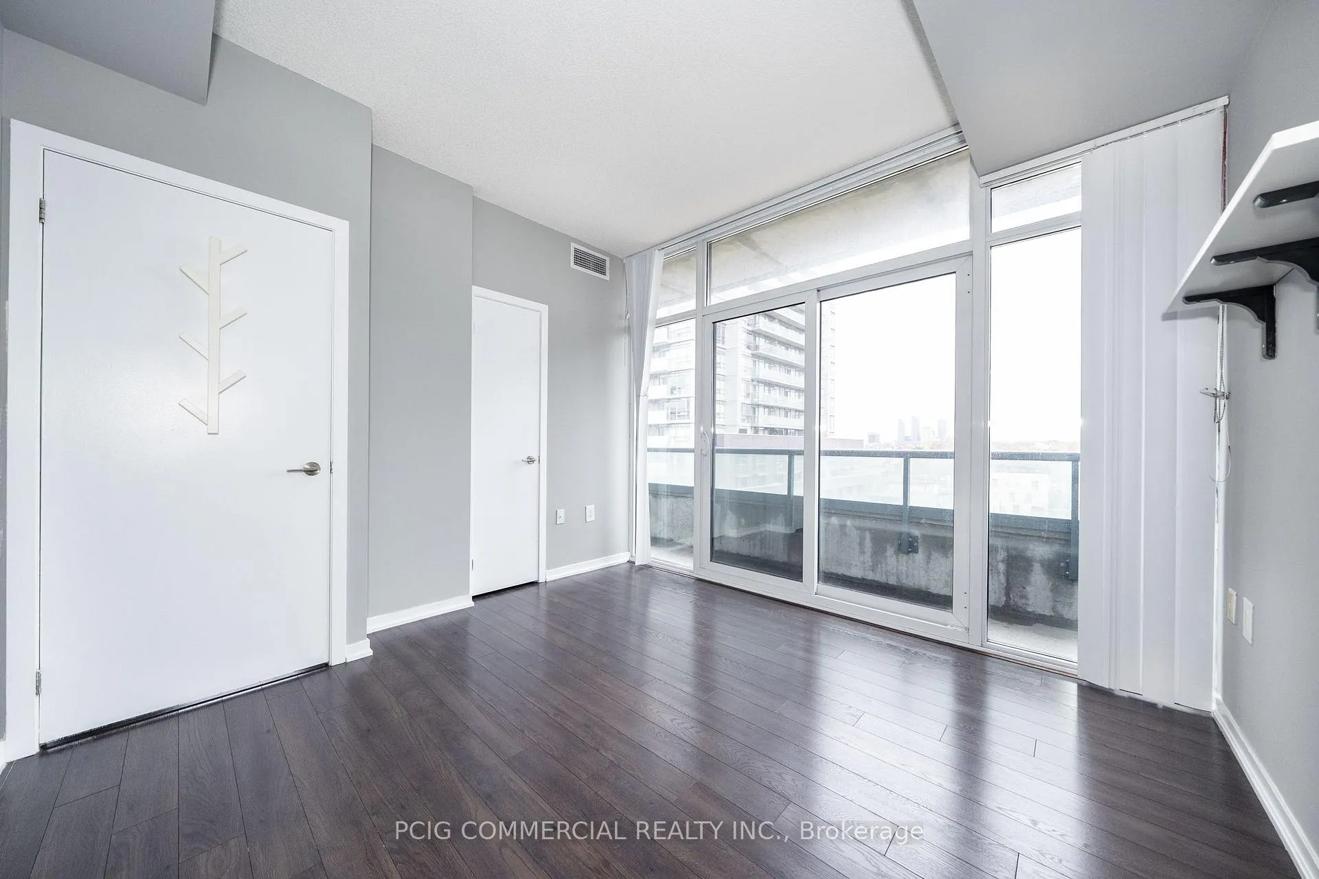 Photo 20 of Unit 803W, 36 Lisgar Street, Toronto, Little Portugal — HOMEH