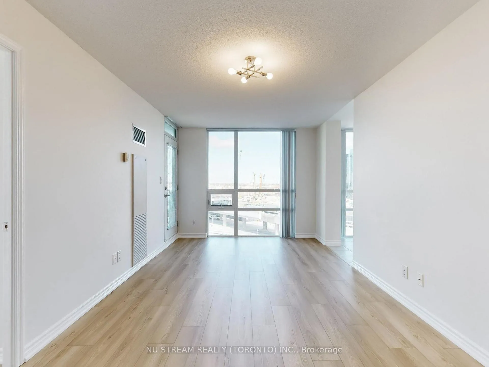 Photo 9 of Unit 703, 88 Grangeway Avenue, Scarborough, Woburn — HOMEH