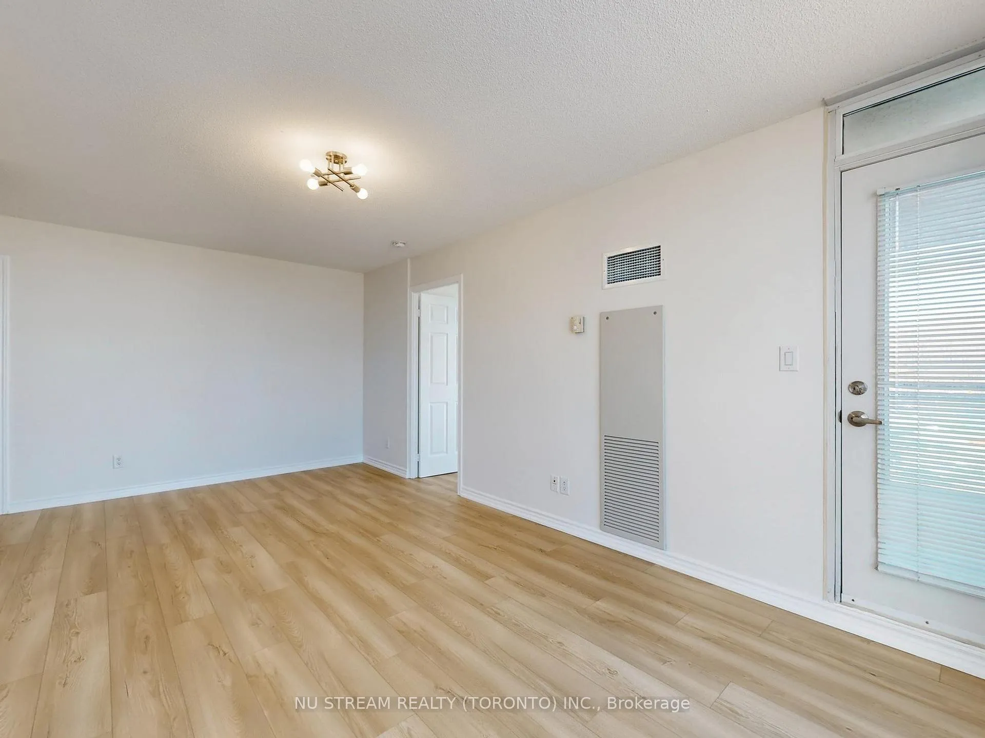 Photo 11 of Unit 703, 88 Grangeway Avenue, Scarborough, Woburn — HOMEH