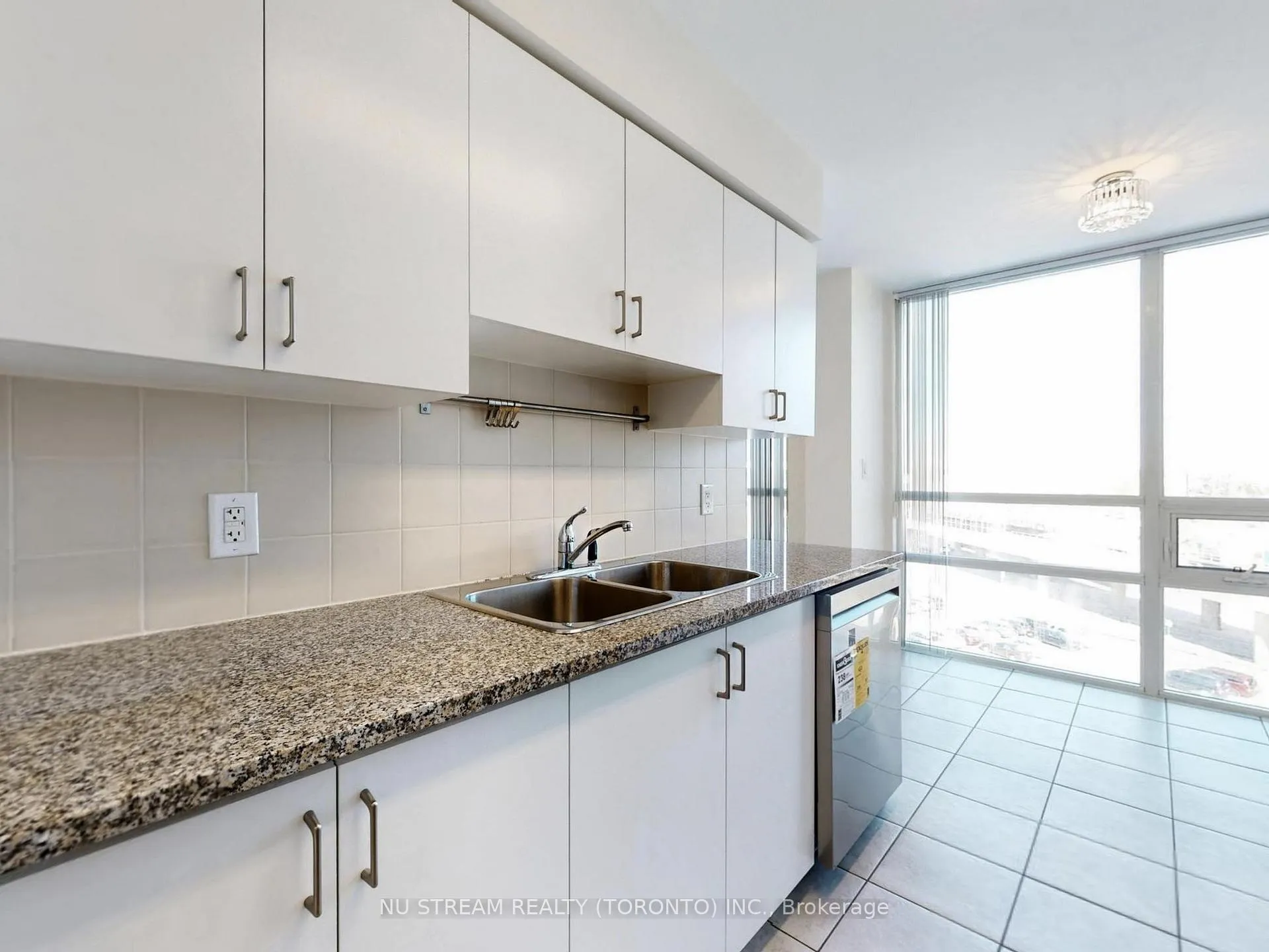 Photo 15 of Unit 703, 88 Grangeway Avenue, Scarborough, Woburn — HOMEH