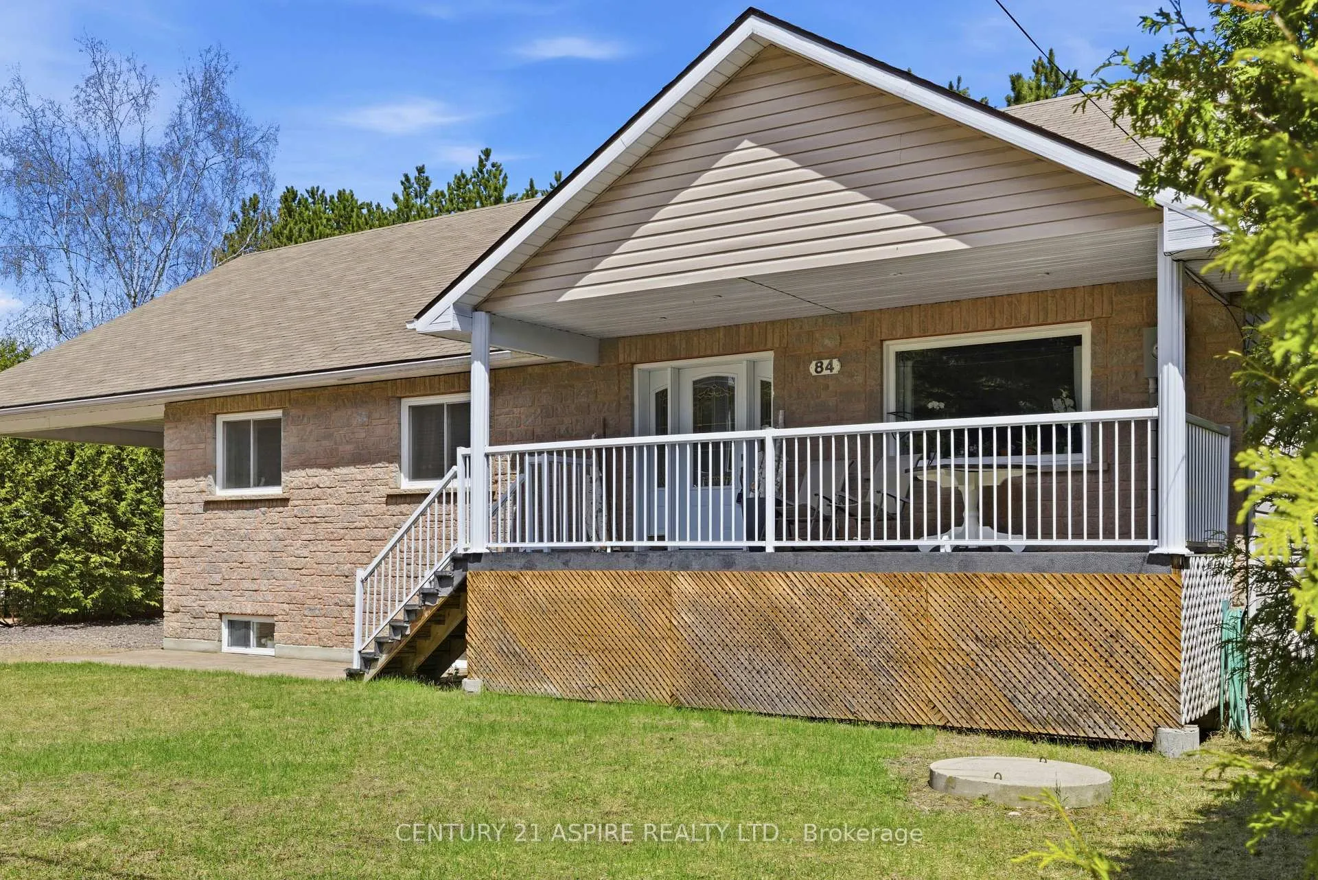Photo 3 of 84 Pinewood Place, Deep River — HOMEH