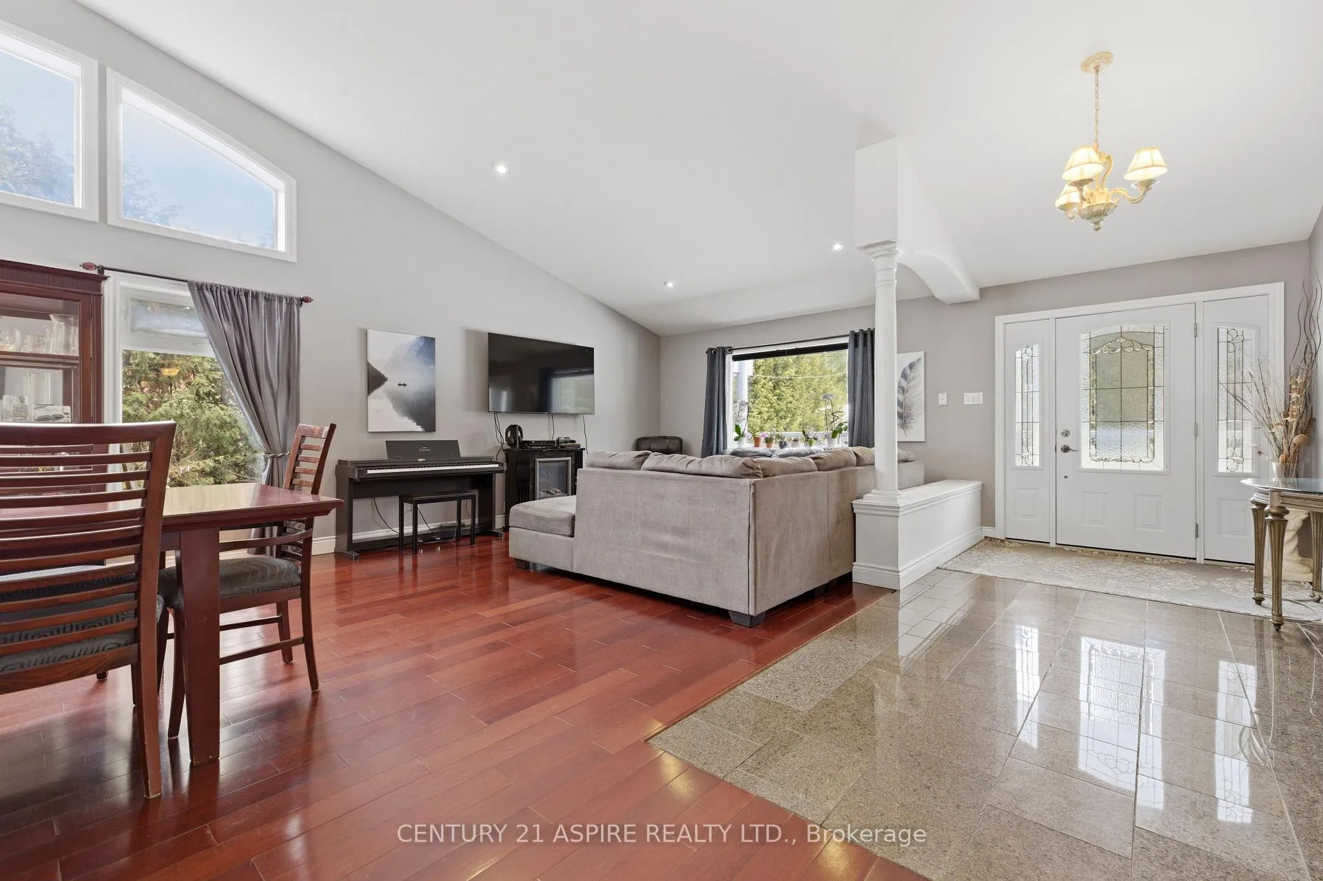 Photo 5 of 84 Pinewood Place, Deep River — HOMEH