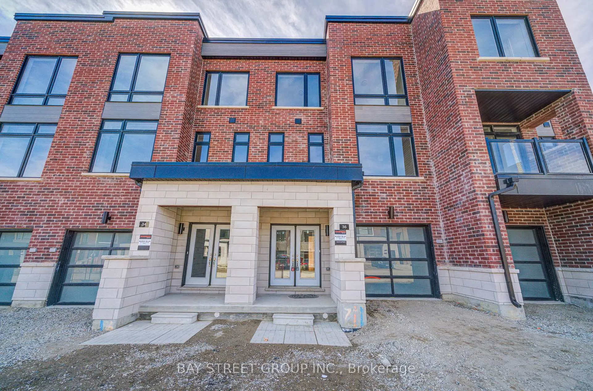 Photo 4 of 36 Danielle Moore Circle, Scarborough, Bendale — HOMEH