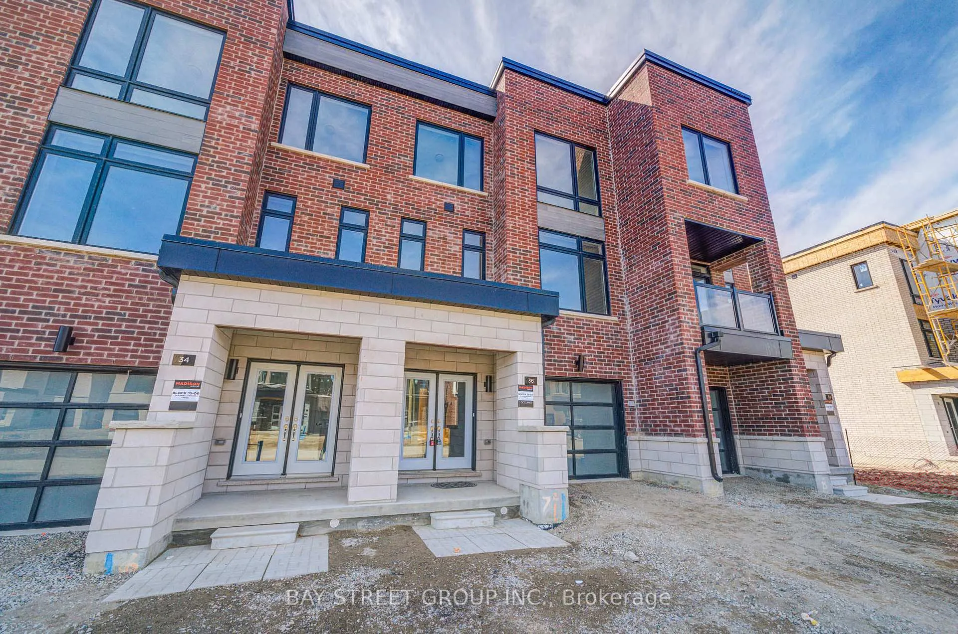 Photo 5 of 36 Danielle Moore Circle, Scarborough, Bendale — HOMEH