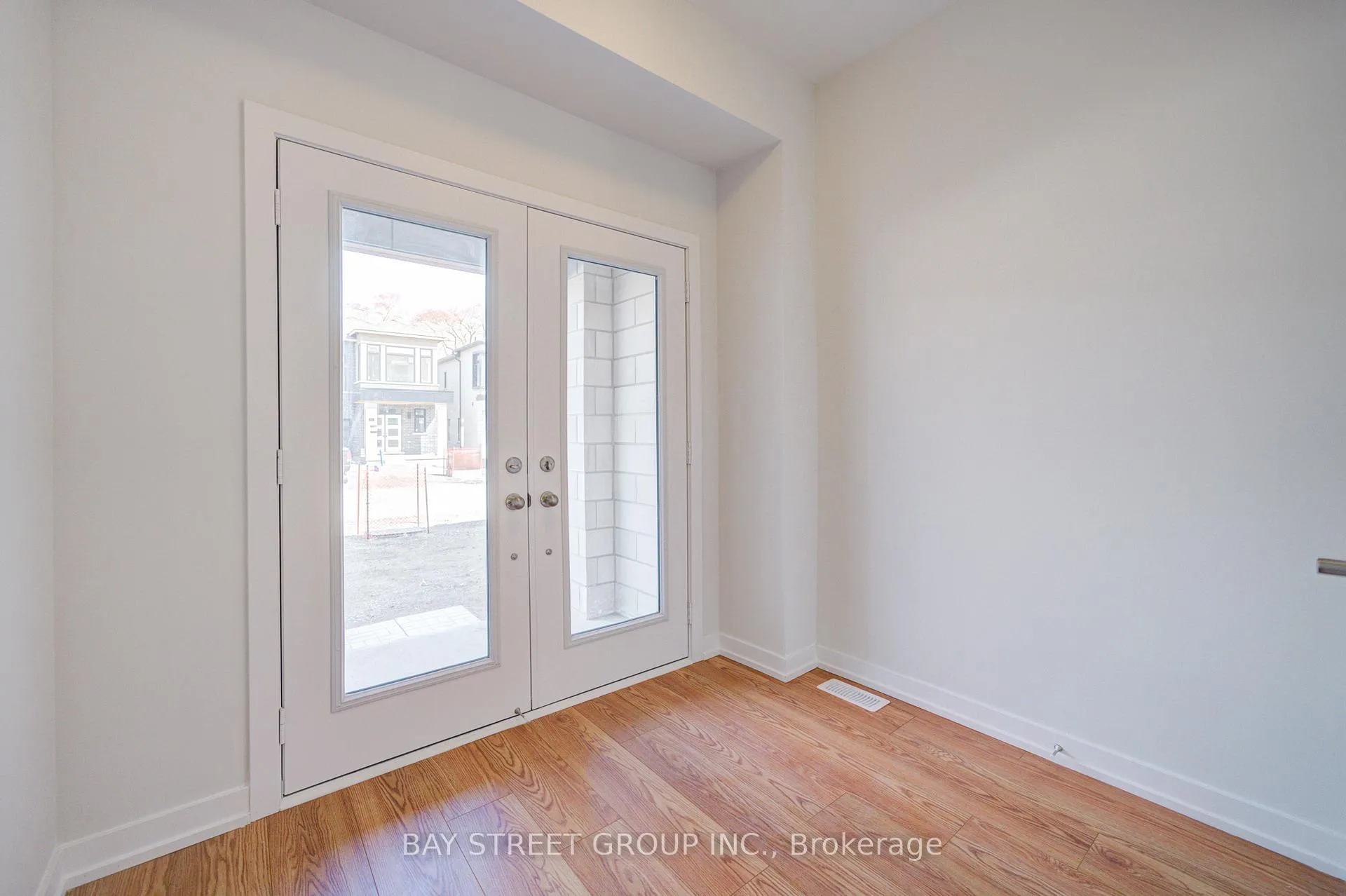 Photo 7 of 36 Danielle Moore Circle, Scarborough, Bendale — HOMEH