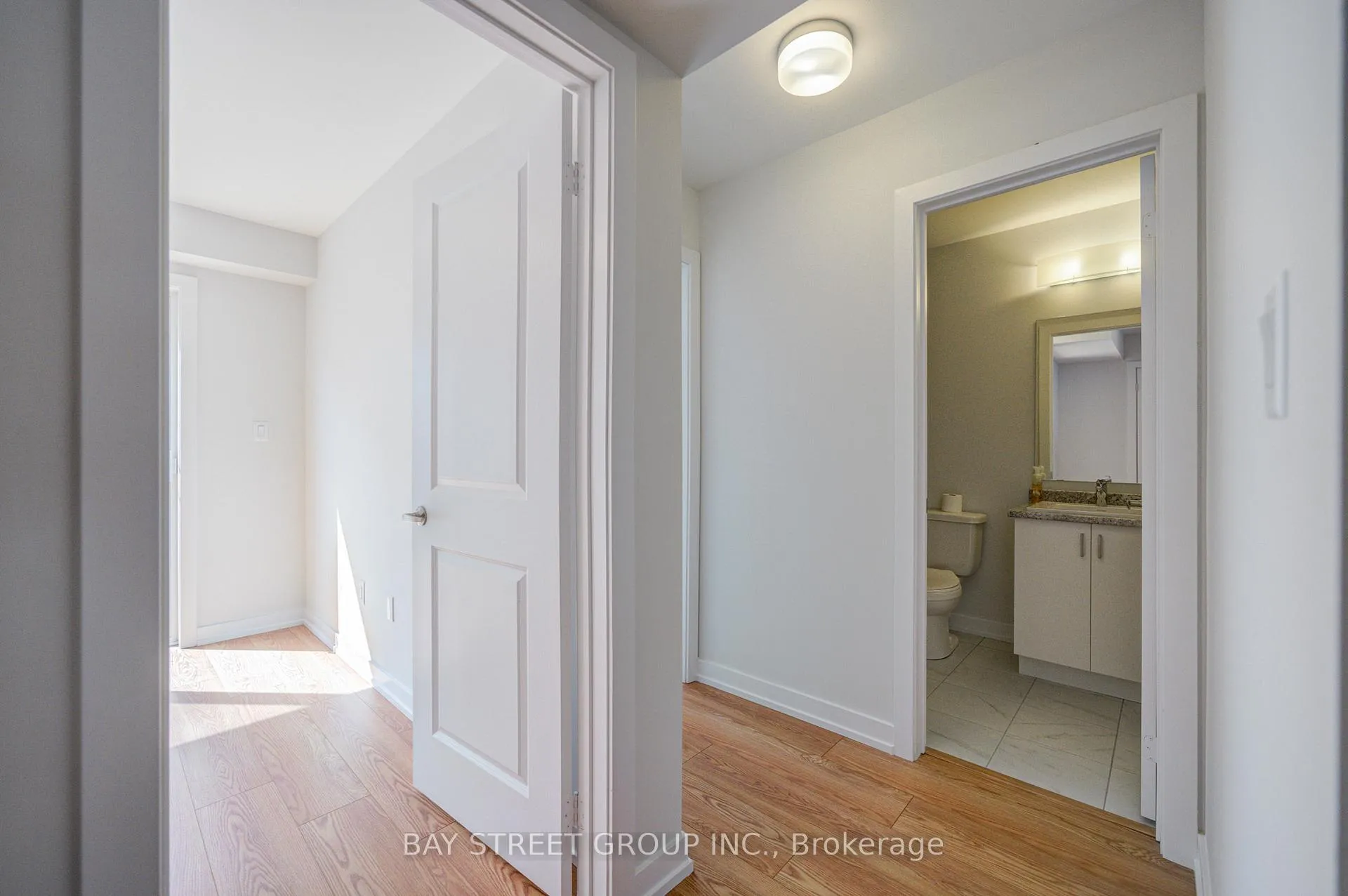 Photo 8 of 36 Danielle Moore Circle, Scarborough, Bendale — HOMEH