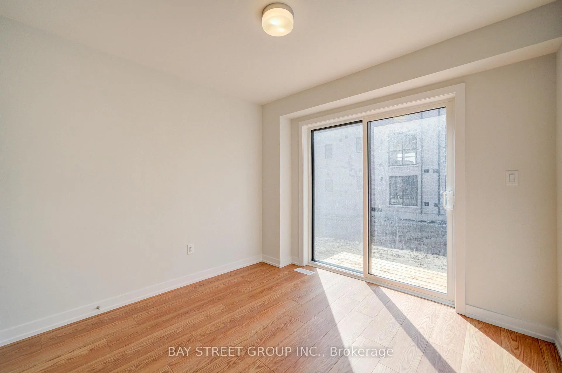 Photo 11 of 36 Danielle Moore Circle, Scarborough, Bendale — HOMEH