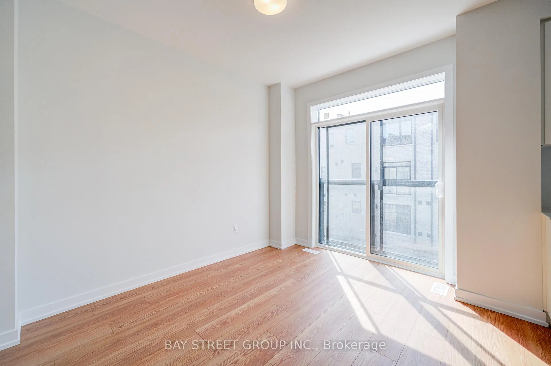 Photo 25 of 36 Danielle Moore Circle, Scarborough, Bendale — HOMEH
