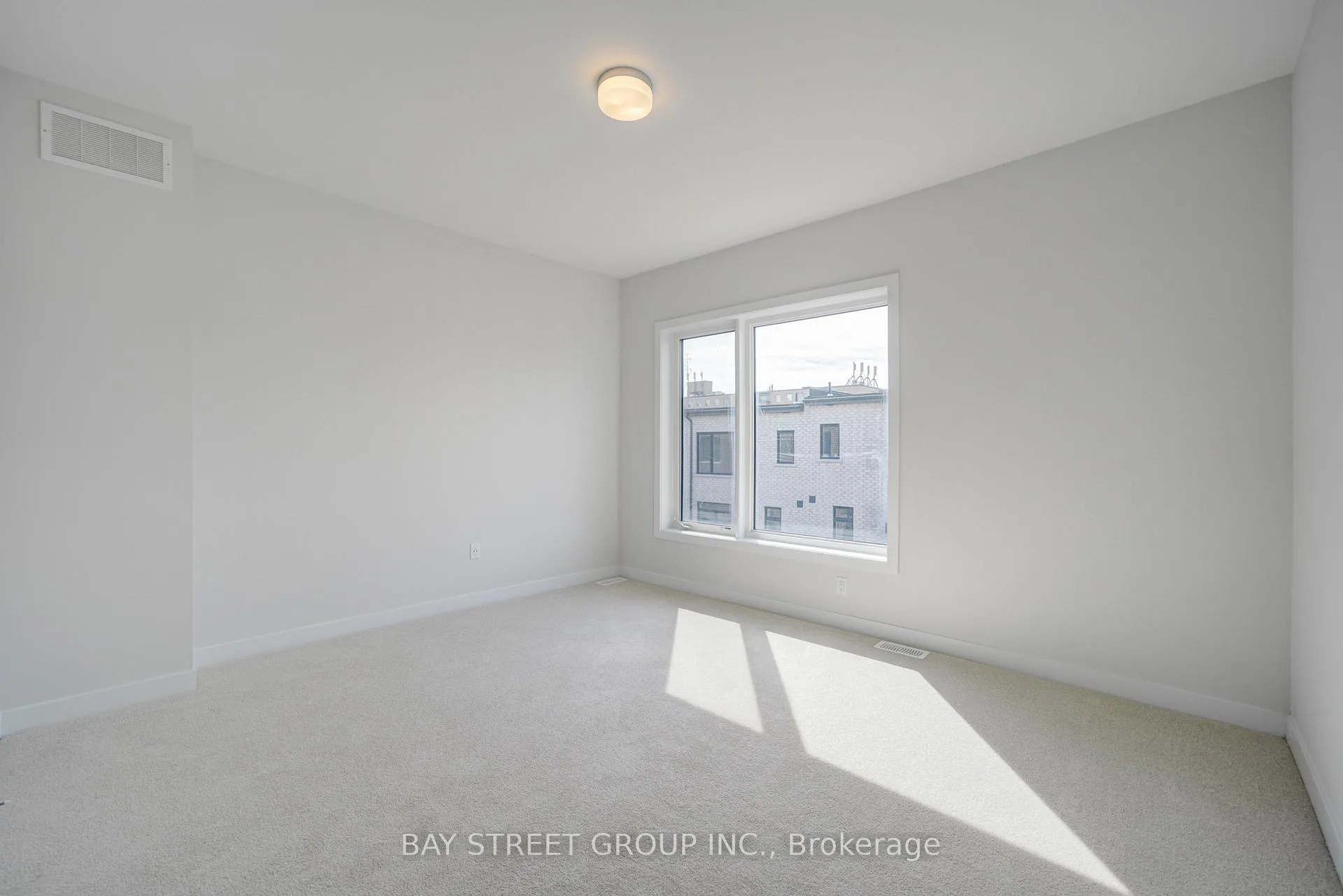 Photo 33 of 36 Danielle Moore Circle, Scarborough, Bendale — HOMEH