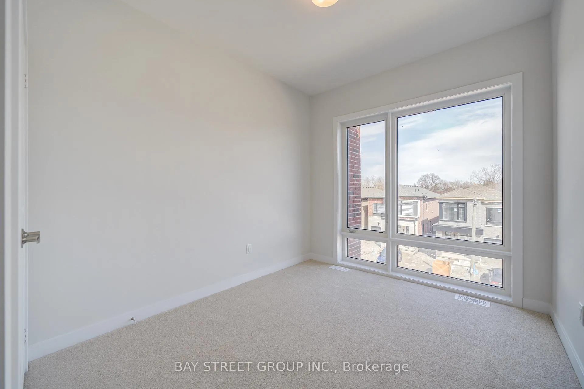 Photo 41 of 36 Danielle Moore Circle, Scarborough, Bendale — HOMEH