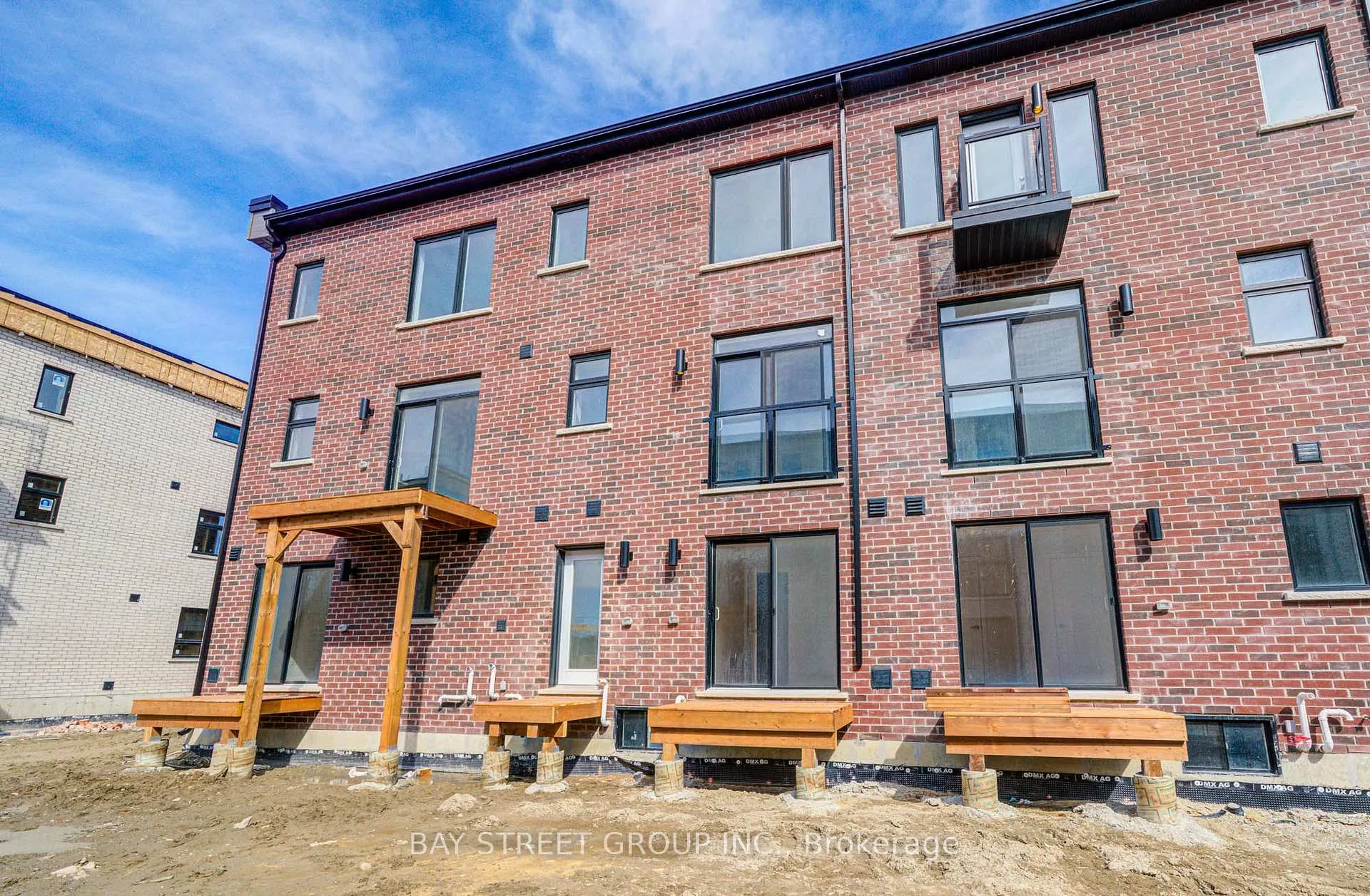 Photo 46 of 36 Danielle Moore Circle, Scarborough, Bendale — HOMEH