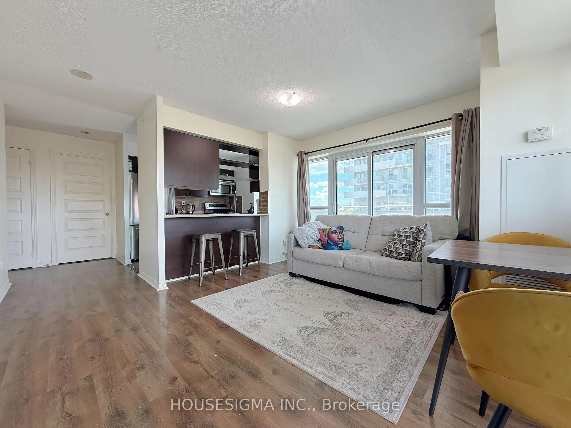 Photo 3 of Unit 509, 215 Queen Street E, Brampton, Queen Street Corridor — HOMEH