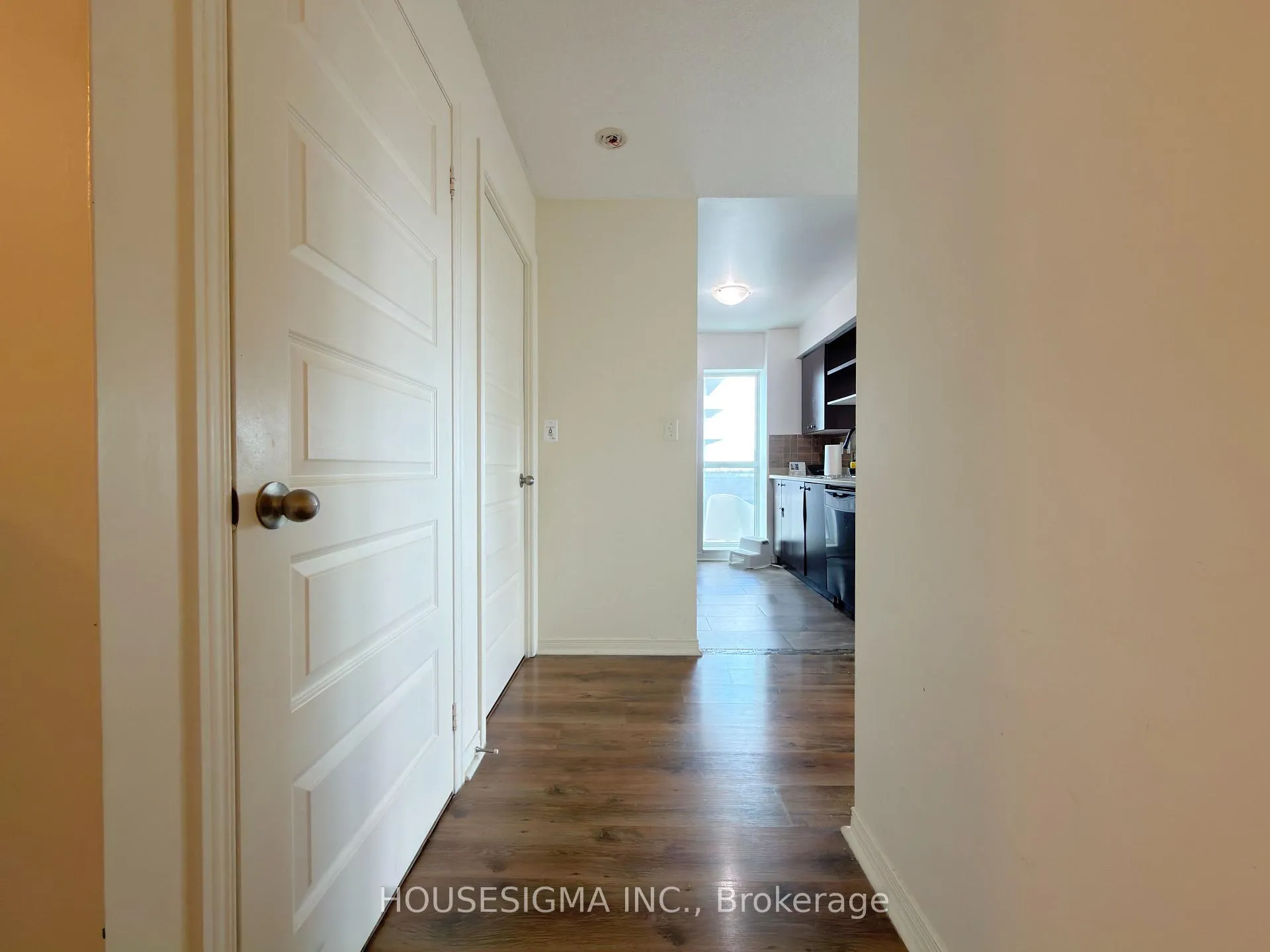Photo 15 of Unit 509, 215 Queen Street E, Brampton, Queen Street Corridor — HOMEH