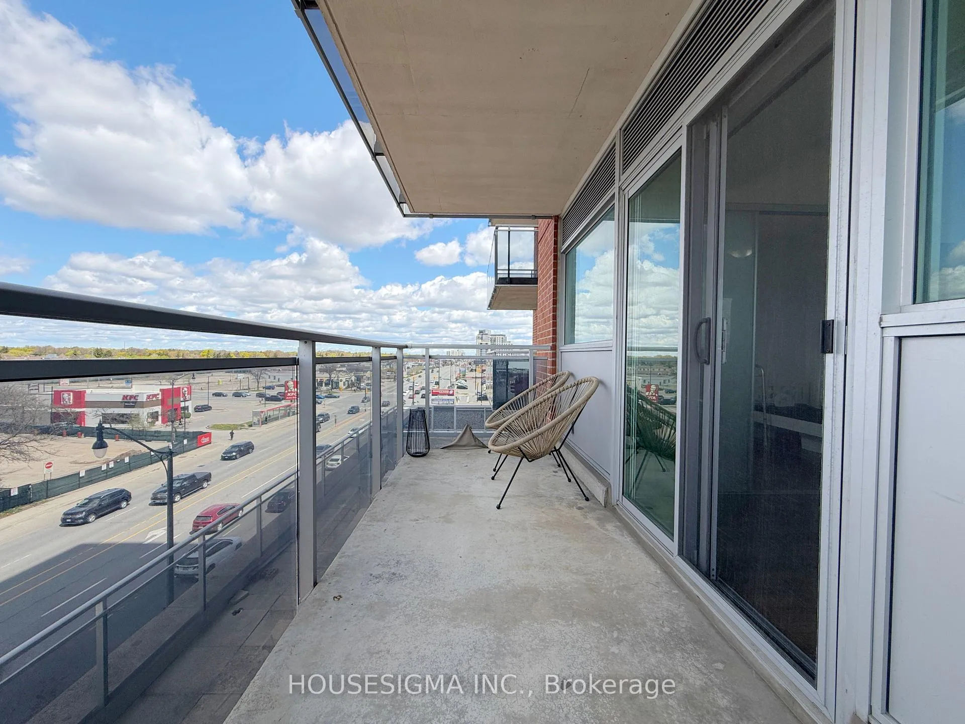 Photo 16 of Unit 509, 215 Queen Street E, Brampton, Queen Street Corridor — HOMEH