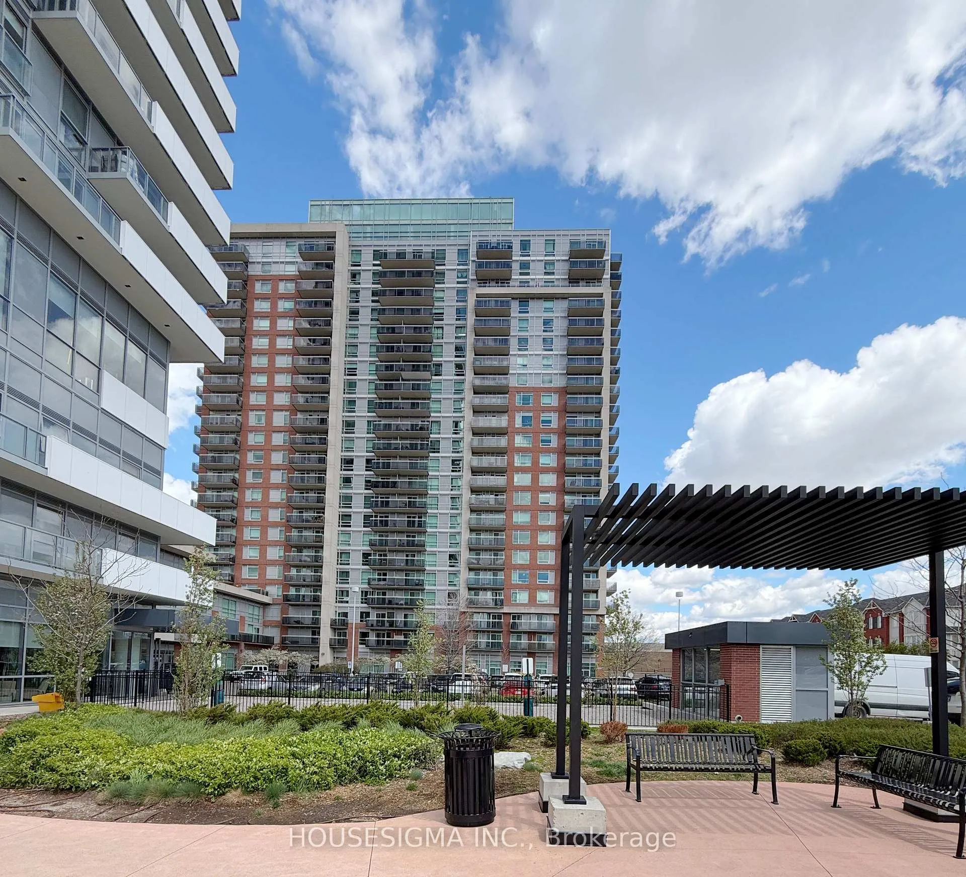 Photo 31 of Unit 509, 215 Queen Street E, Brampton, Queen Street Corridor — HOMEH