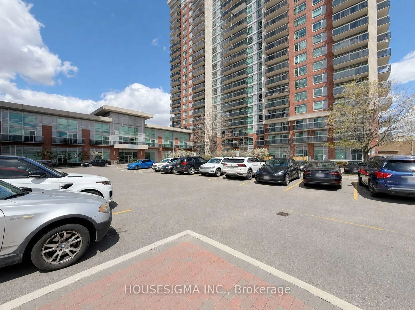 Photo 33 of Unit 509, 215 Queen Street E, Brampton, Queen Street Corridor — HOMEH