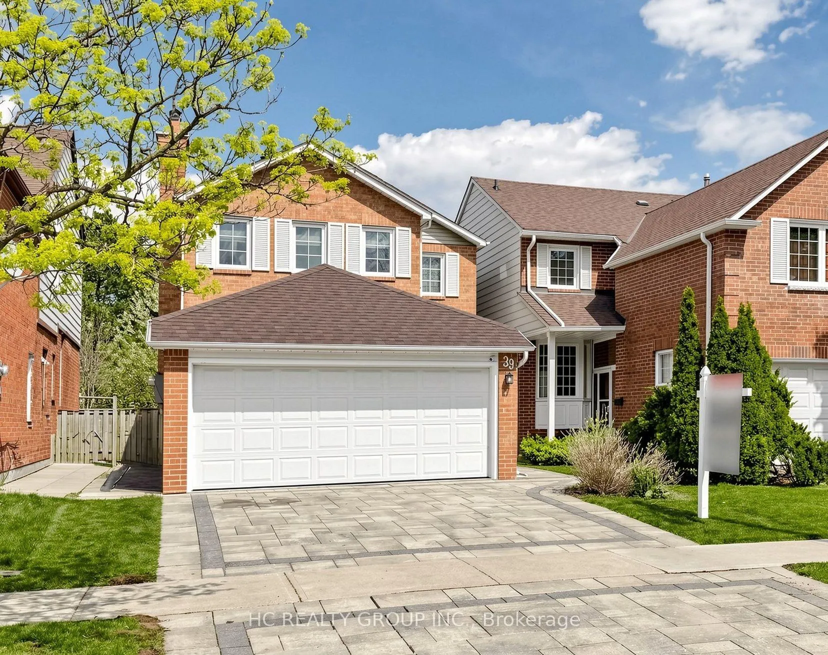 Photo 3 of 39 River Grove Drive, Scarborough, Steeles — HOMEH