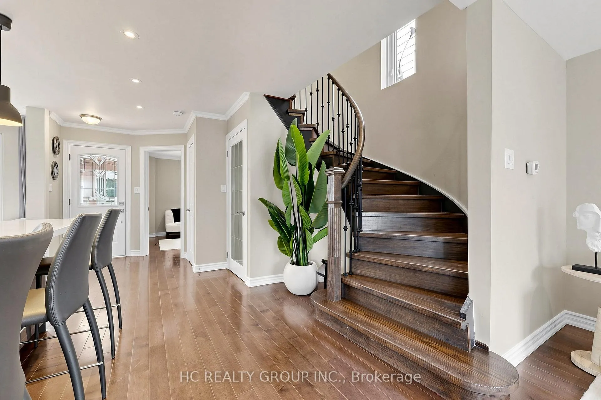 Photo 25 of 39 River Grove Drive, Scarborough, Steeles — HOMEH