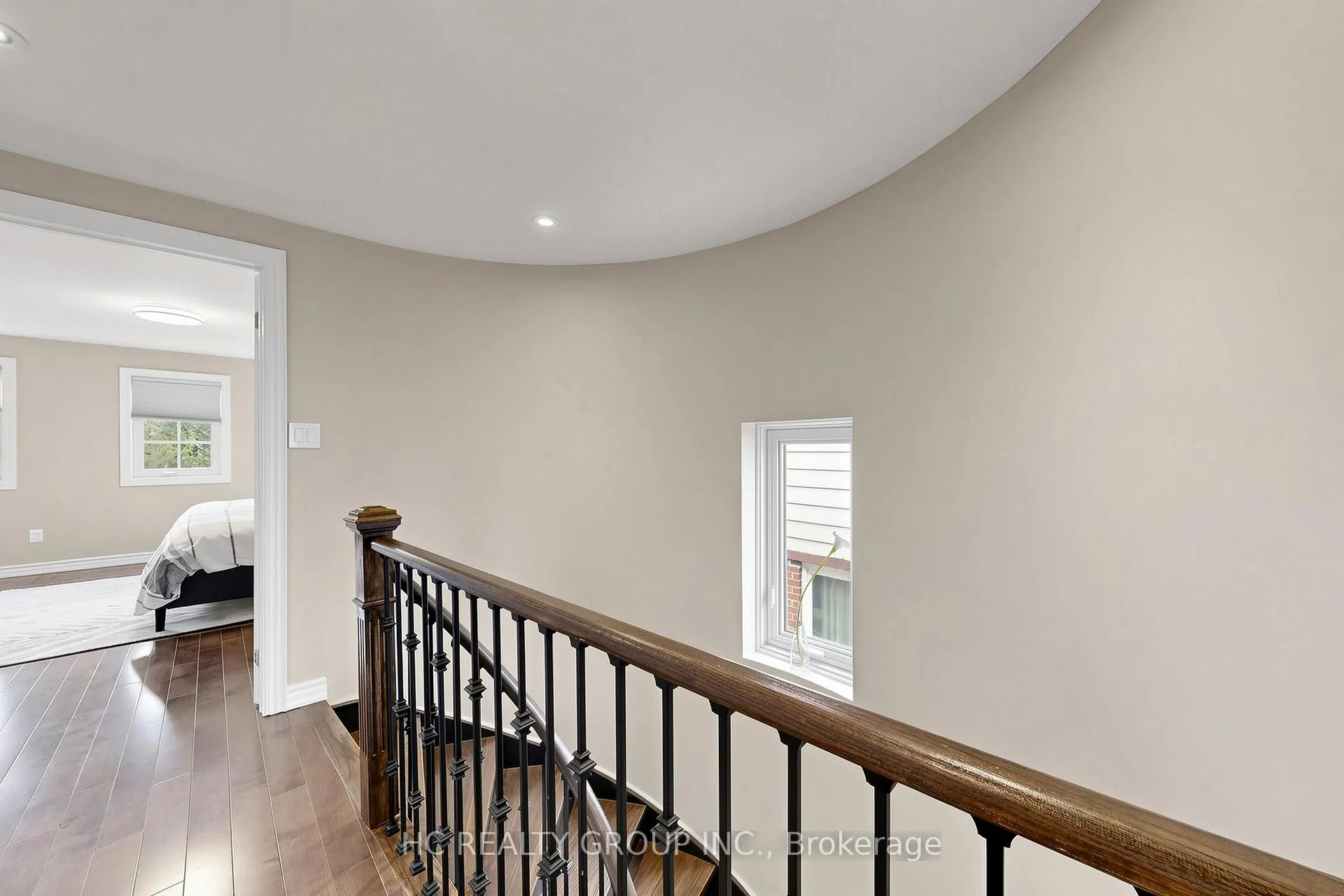 Photo 26 of 39 River Grove Drive, Scarborough, Steeles — HOMEH