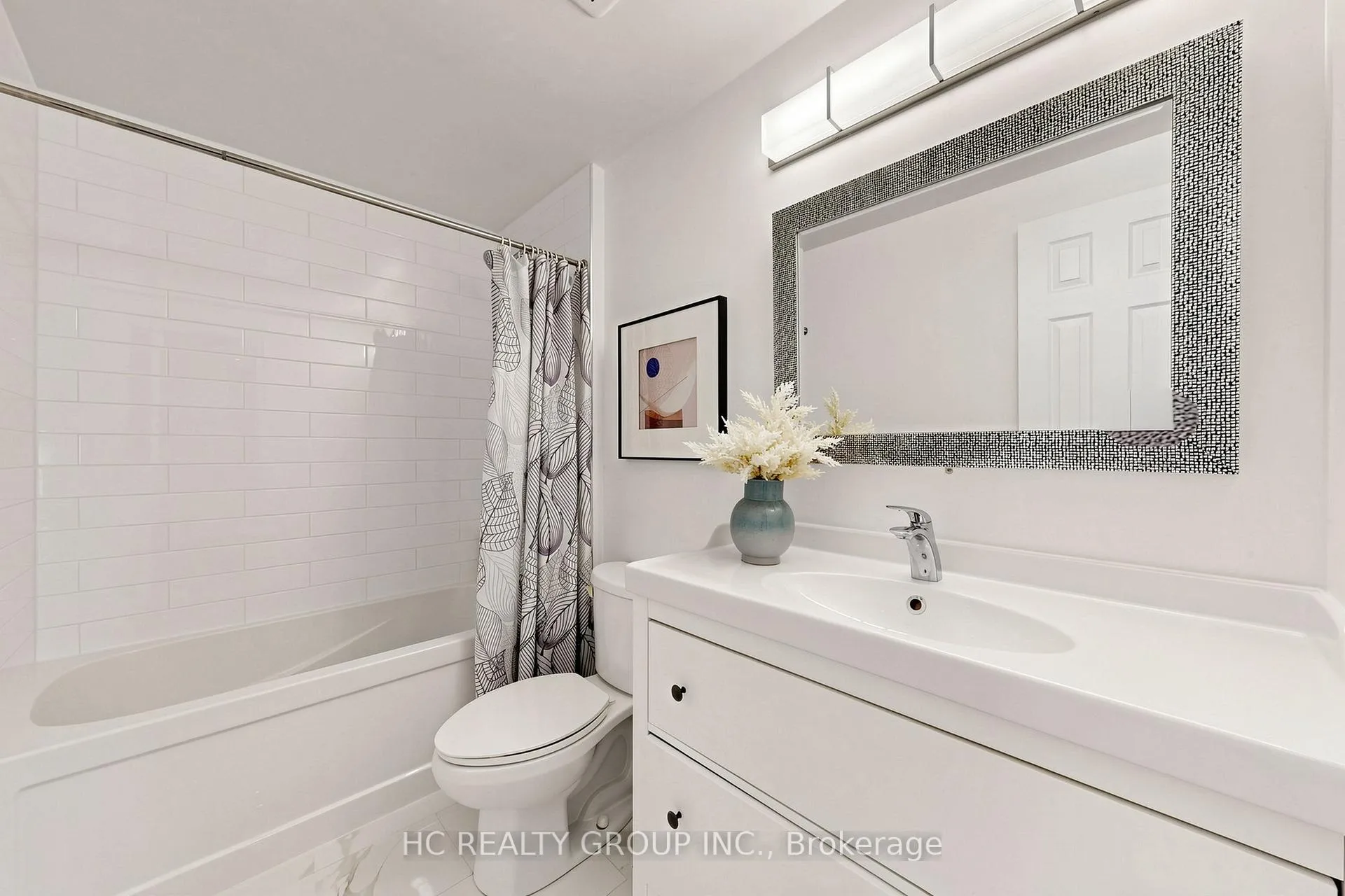 Photo 40 of 39 River Grove Drive, Scarborough, Steeles — HOMEH