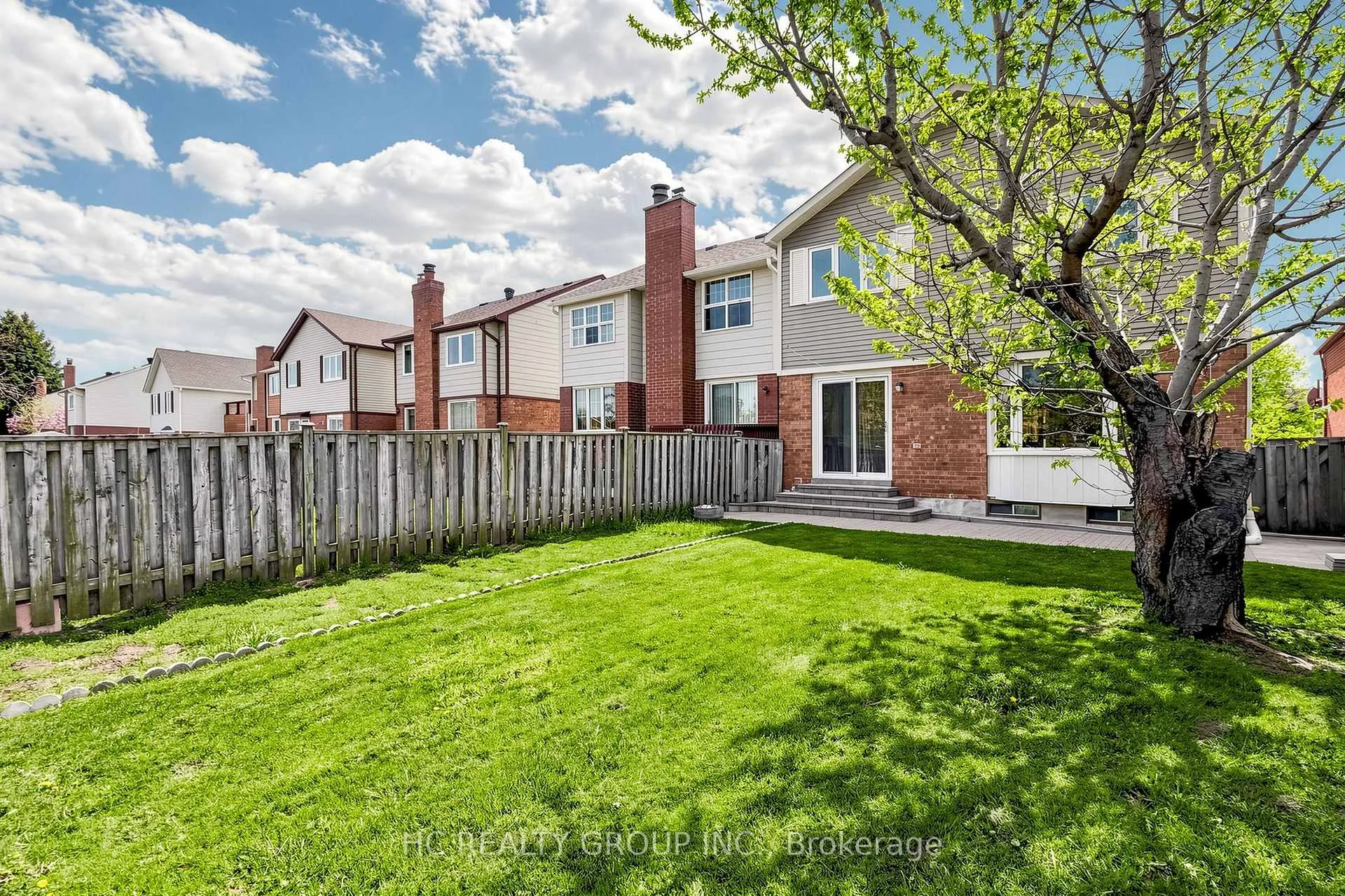 Photo 41 of 39 River Grove Drive, Scarborough, Steeles — HOMEH
