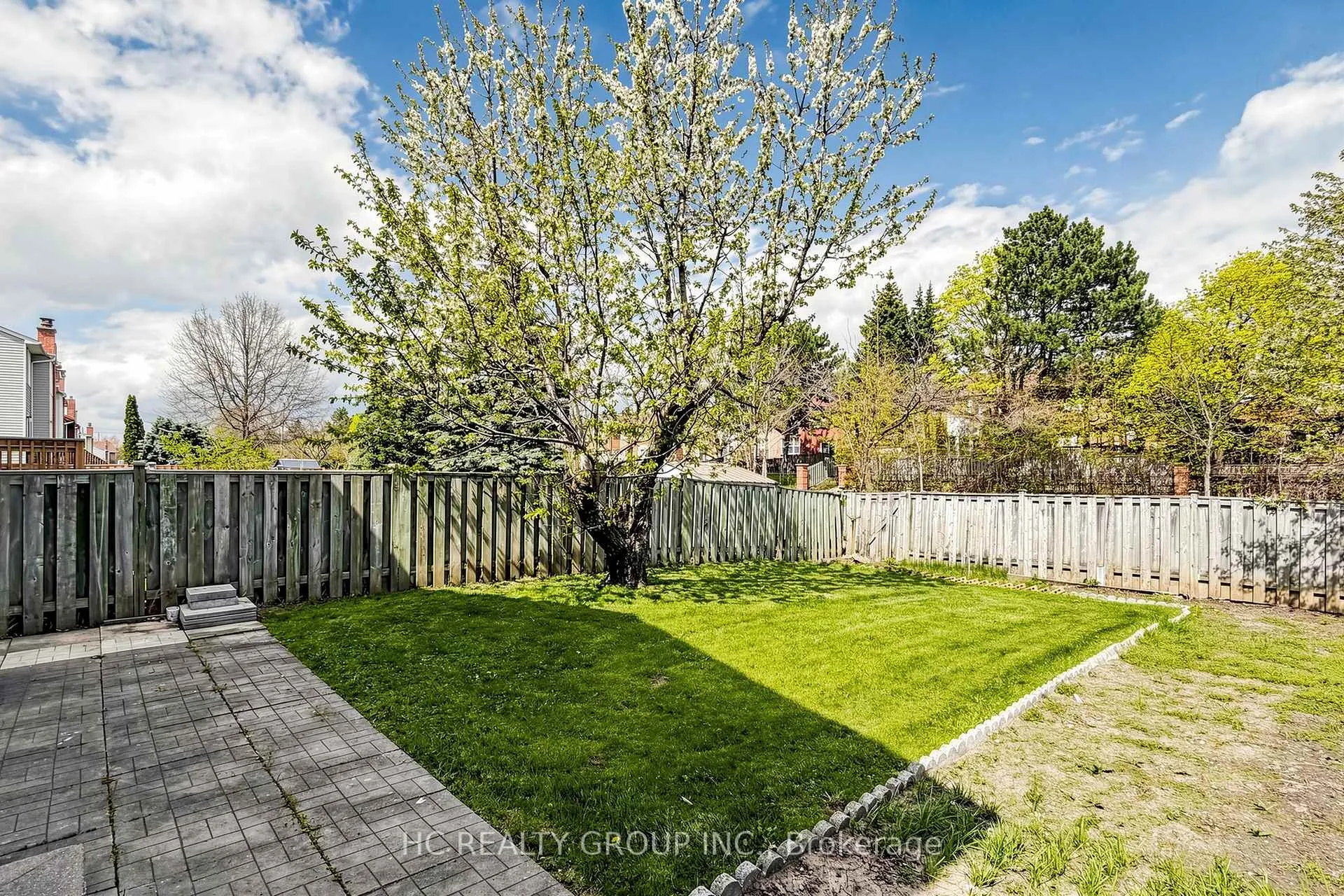 Photo 44 of 39 River Grove Drive, Scarborough, Steeles — HOMEH