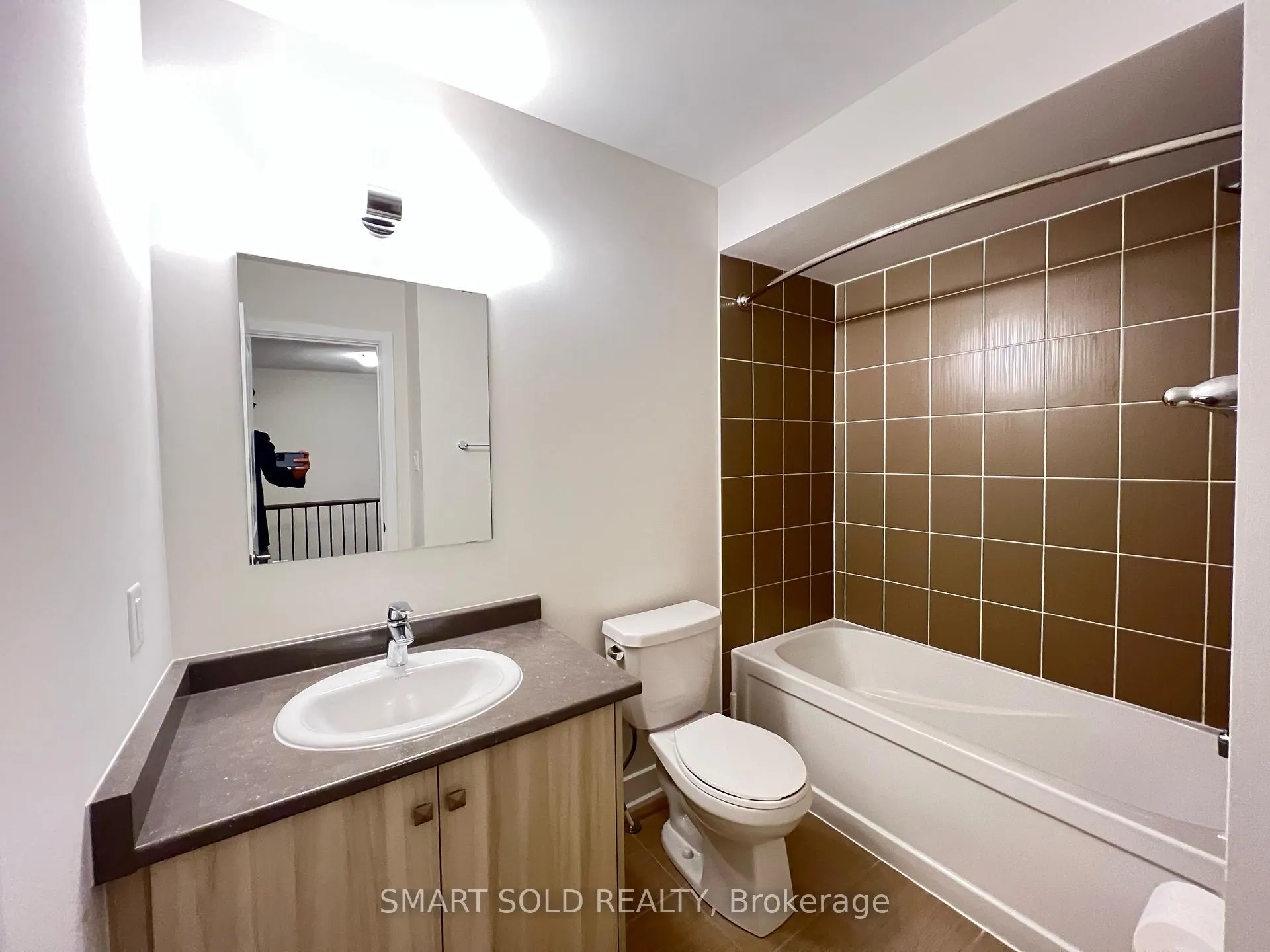 Photo 21 of Unit 84, 80 Donald Fleming Way, Whitby, Pringle Creek — HOMEH