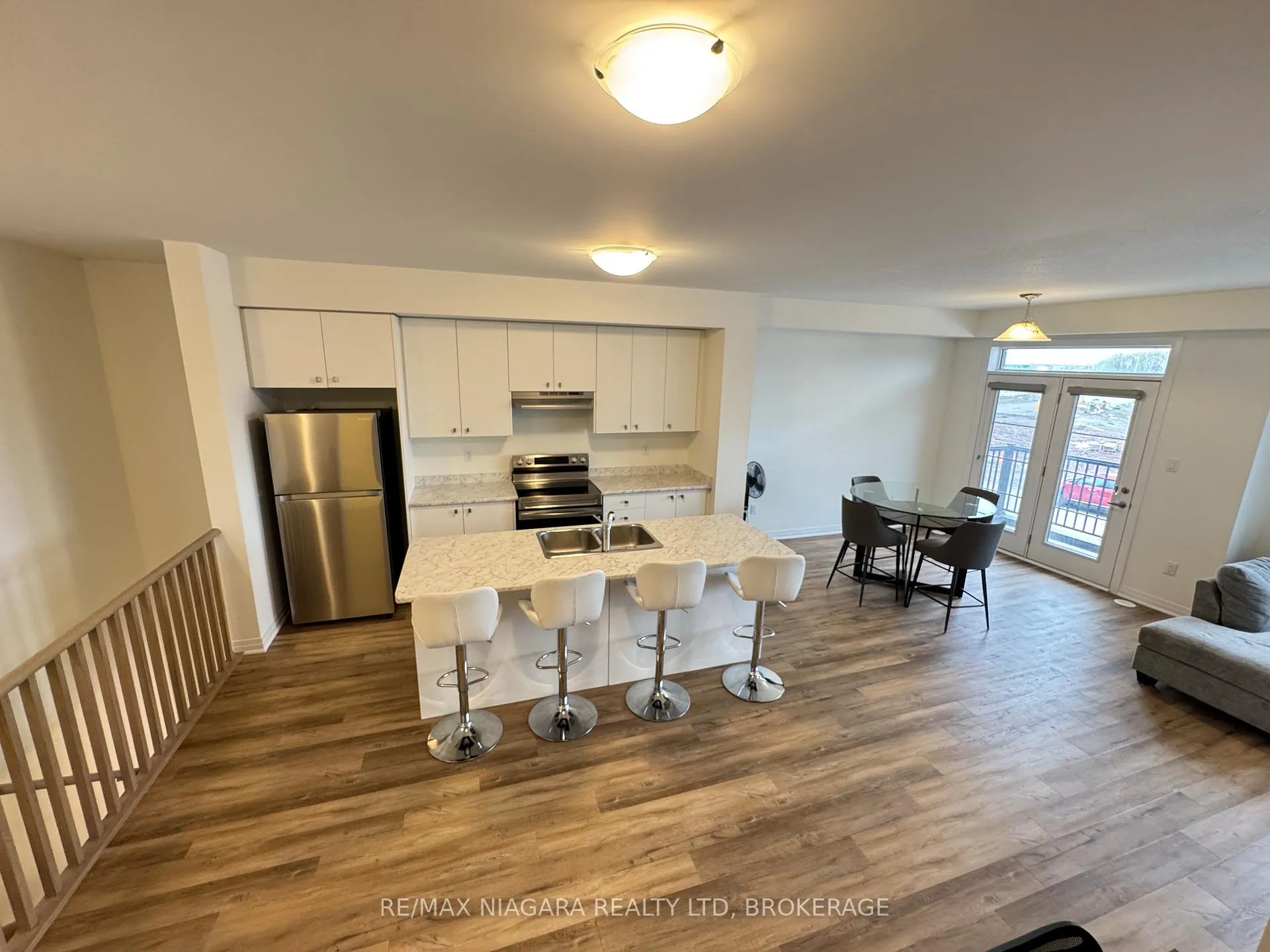 Photo 6 of 55 Gunnel Road, Welland, Dain City — HOMEH