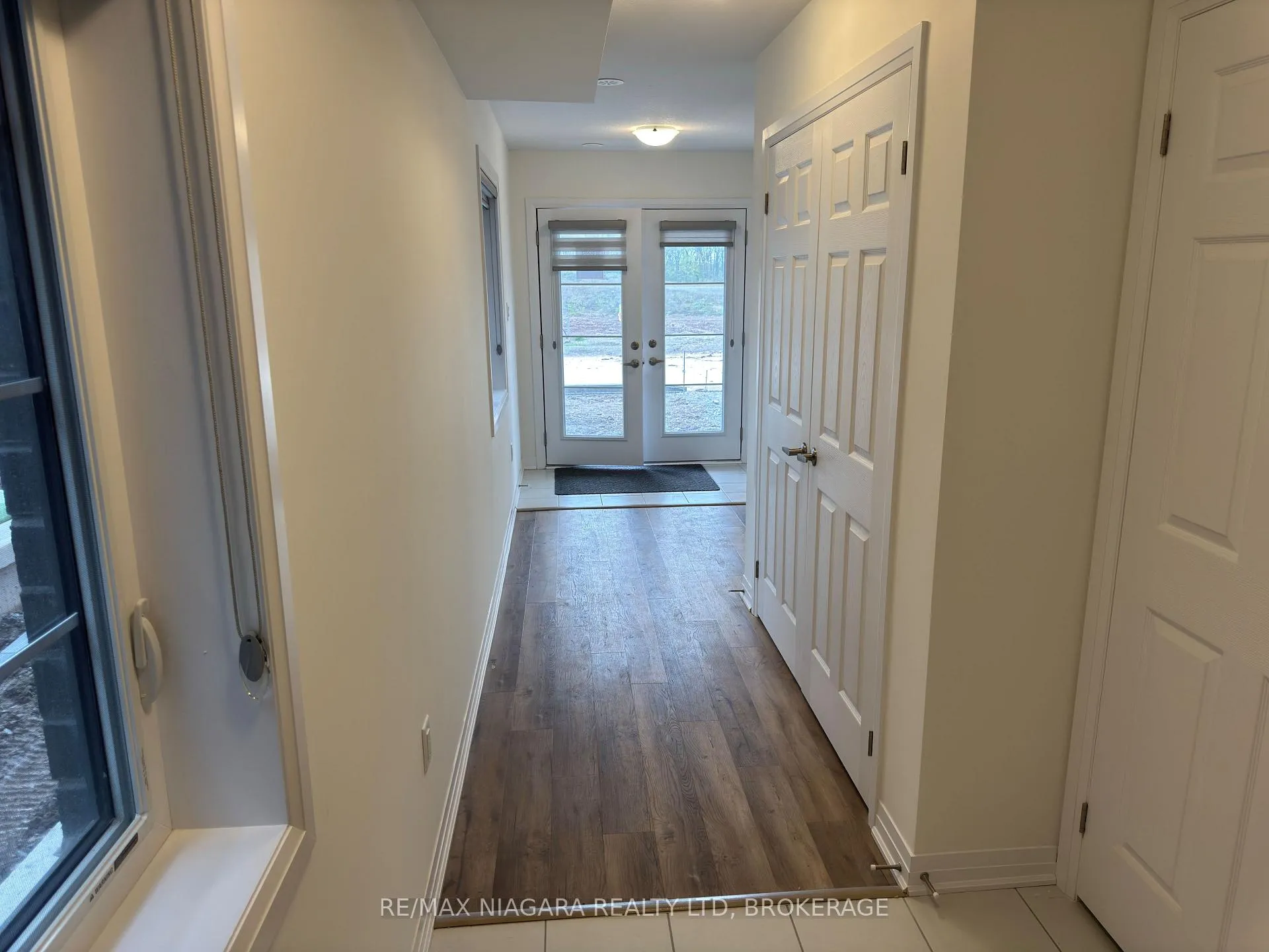 Photo 12 of 55 Gunnel Road, Welland, Dain City — HOMEH