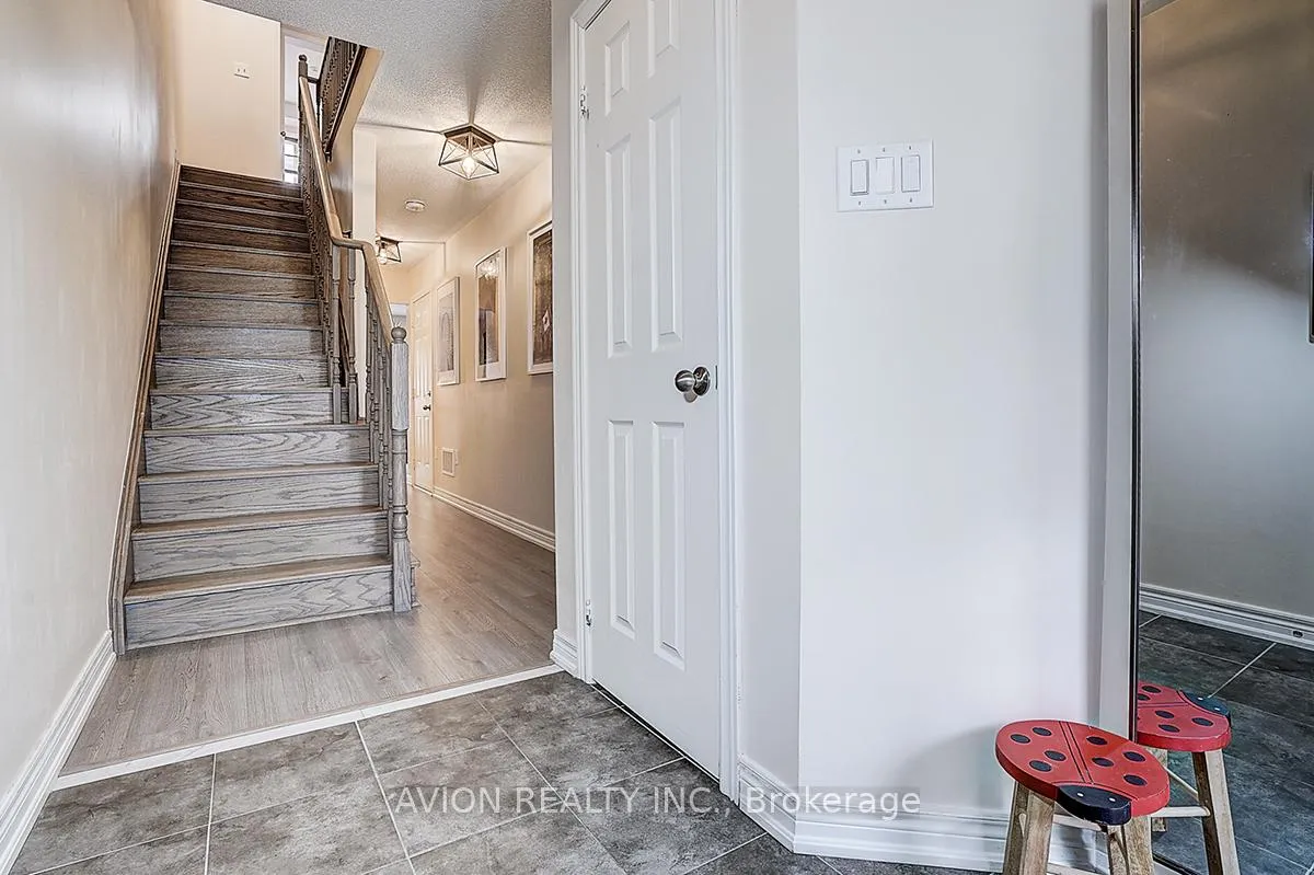 Photo 11 of 24 Fanny Grove Way, Markham, Greensborough — HOMEH
